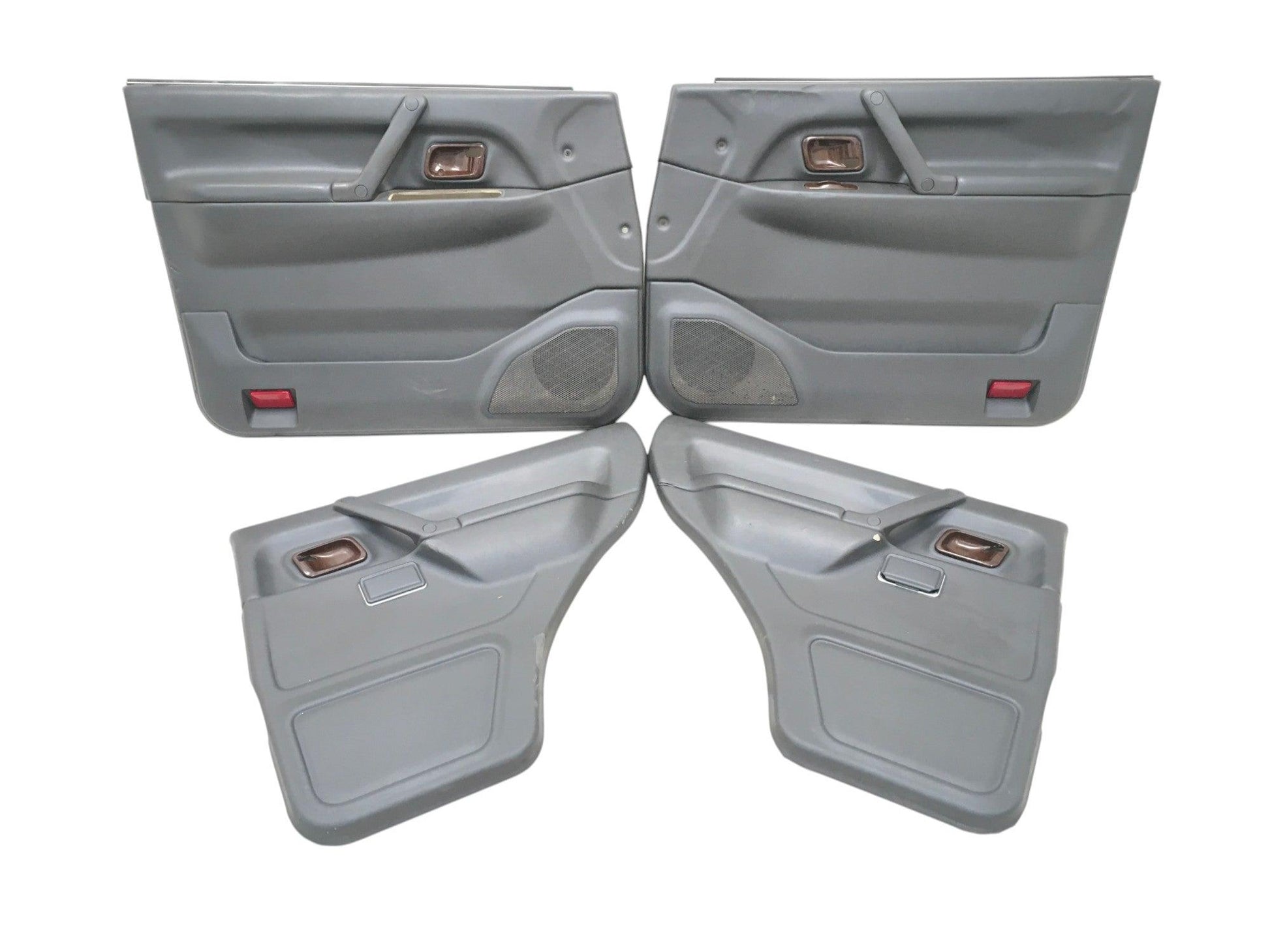 Panel puertas Mitsubishi Montero V20 - MR606633