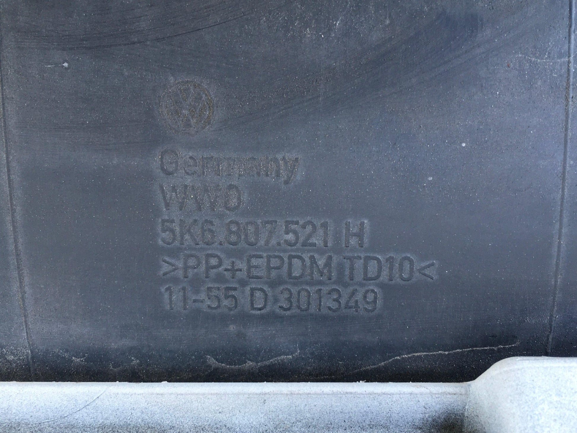 Parachoques trasero VW Golf VI GTI - 5K6807521H