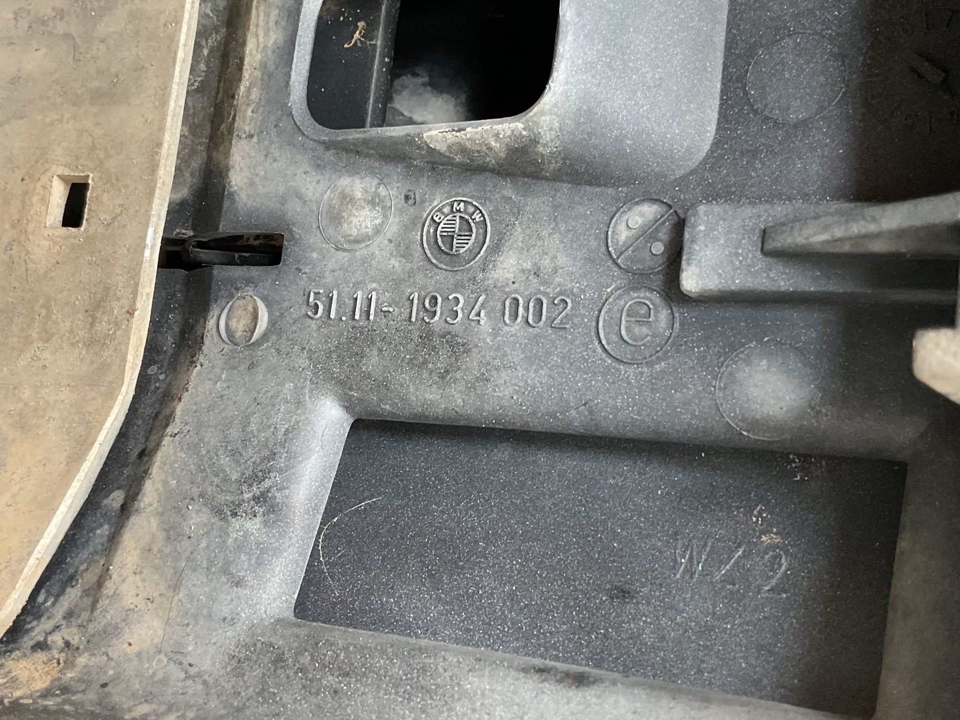 Paragolpes delantero BMW 5 1988 - 1996 - 51111934002