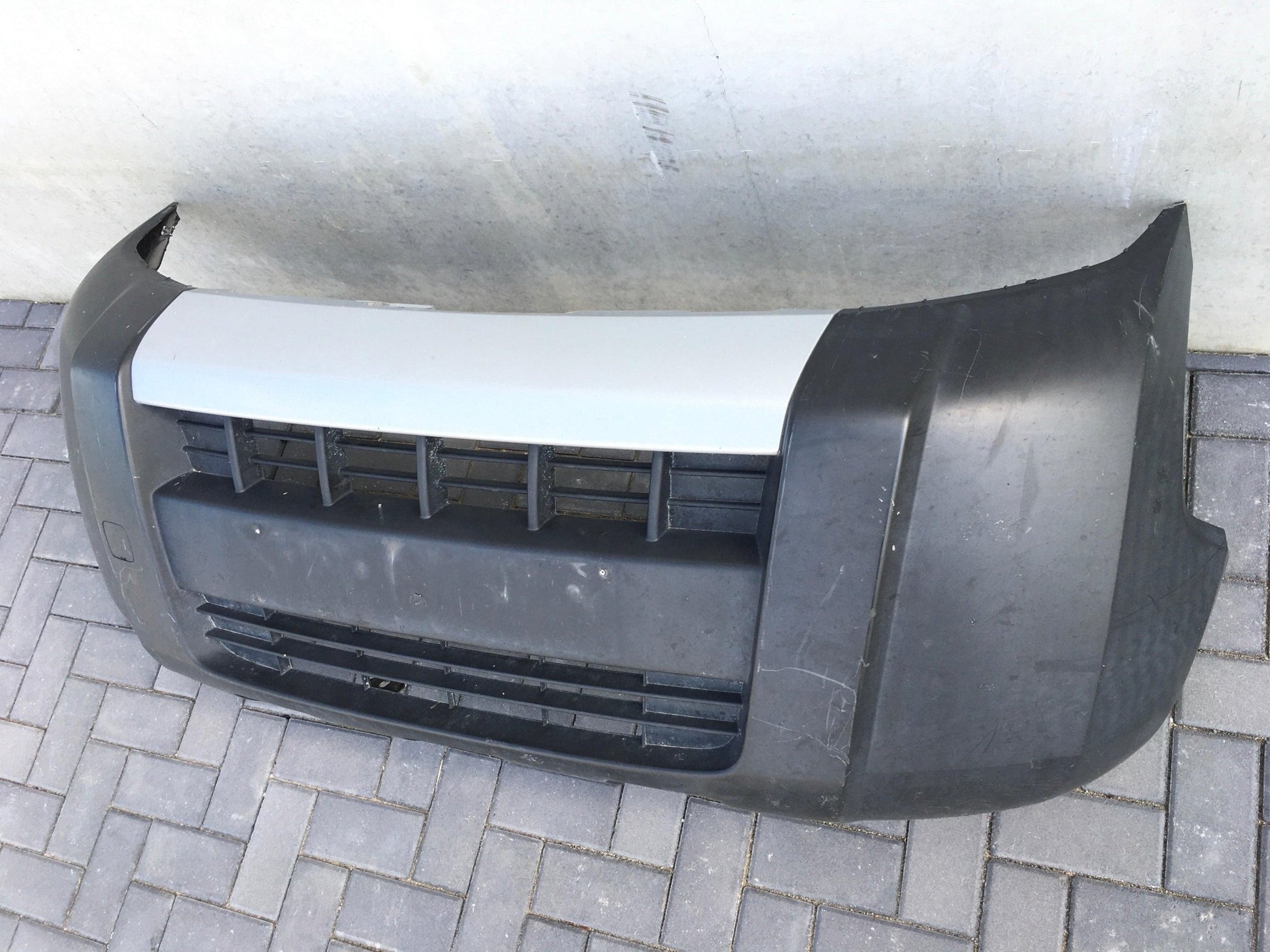 Paragolpes delantero Peugeot Bipper - 1308778070