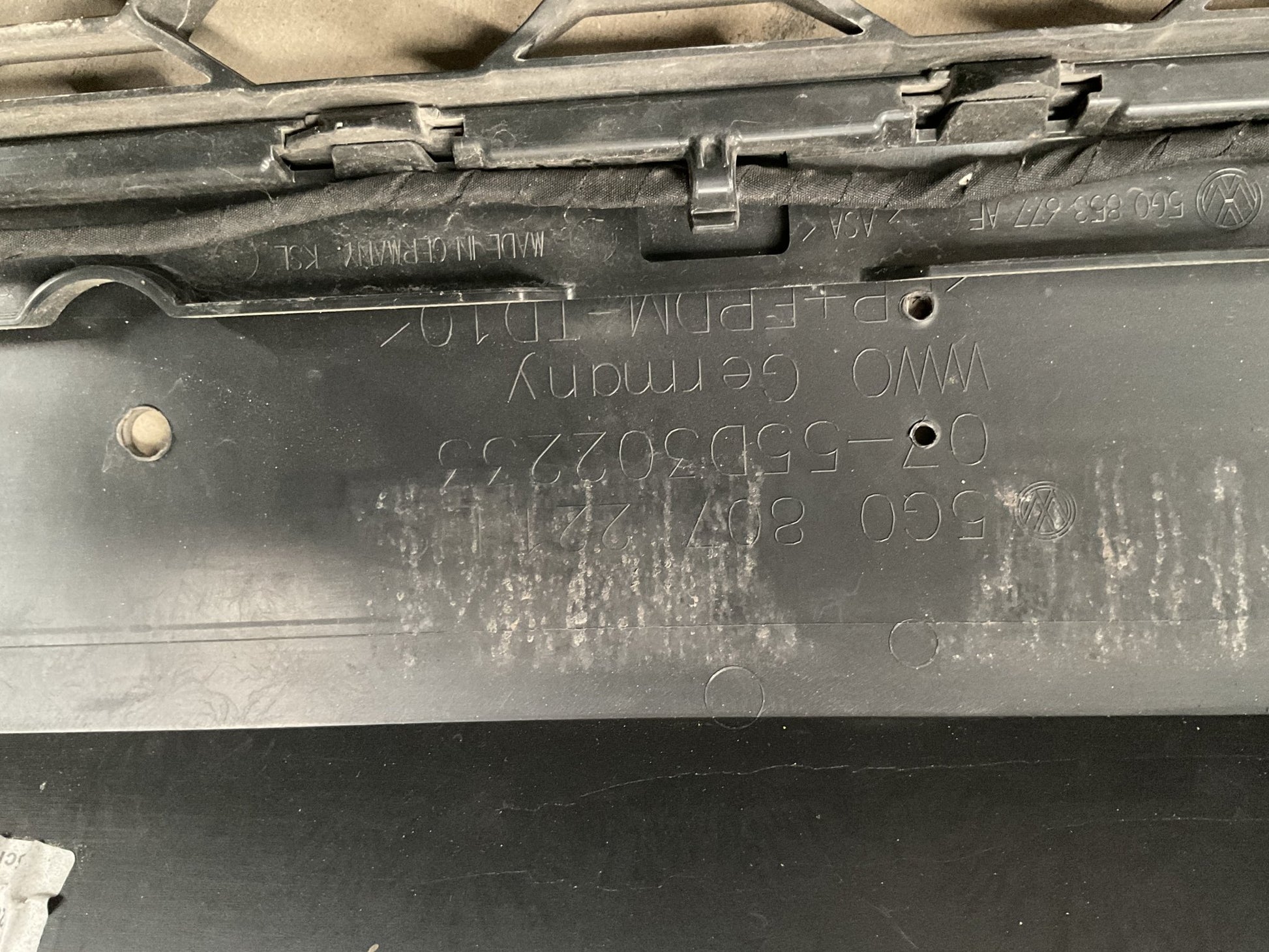 Paragolpes delantero VW Golf 7.5 TCR 17-20 - 5G0807221LS