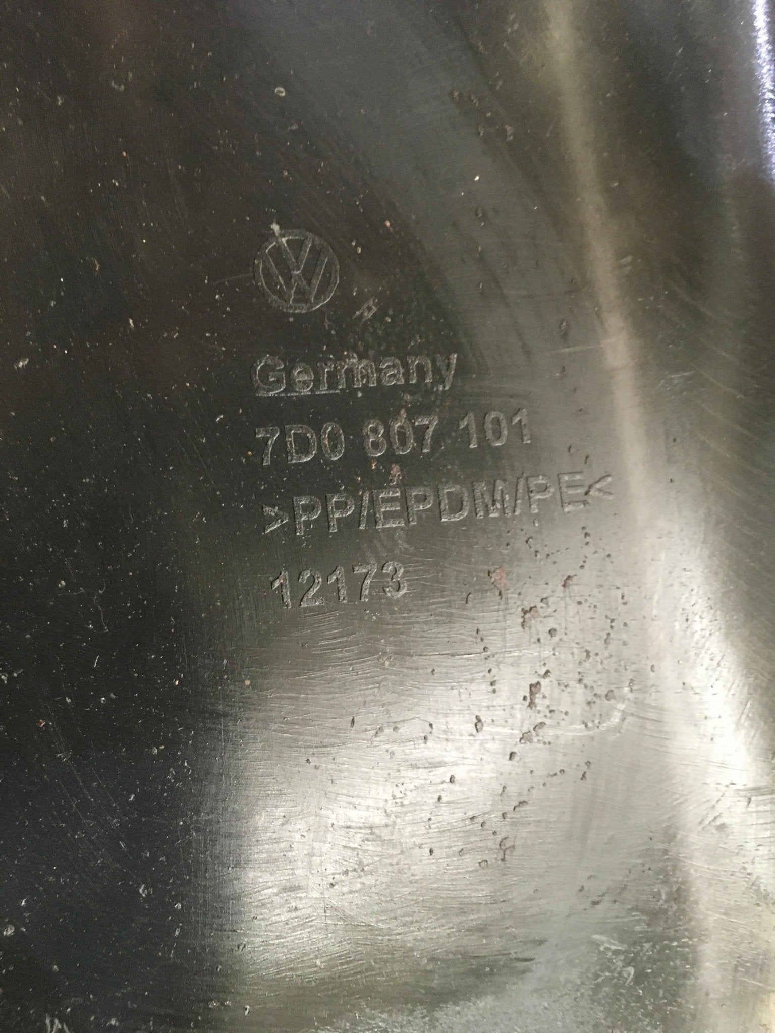 Paragolpes delantero VW Transporter T4 - 7D0807101