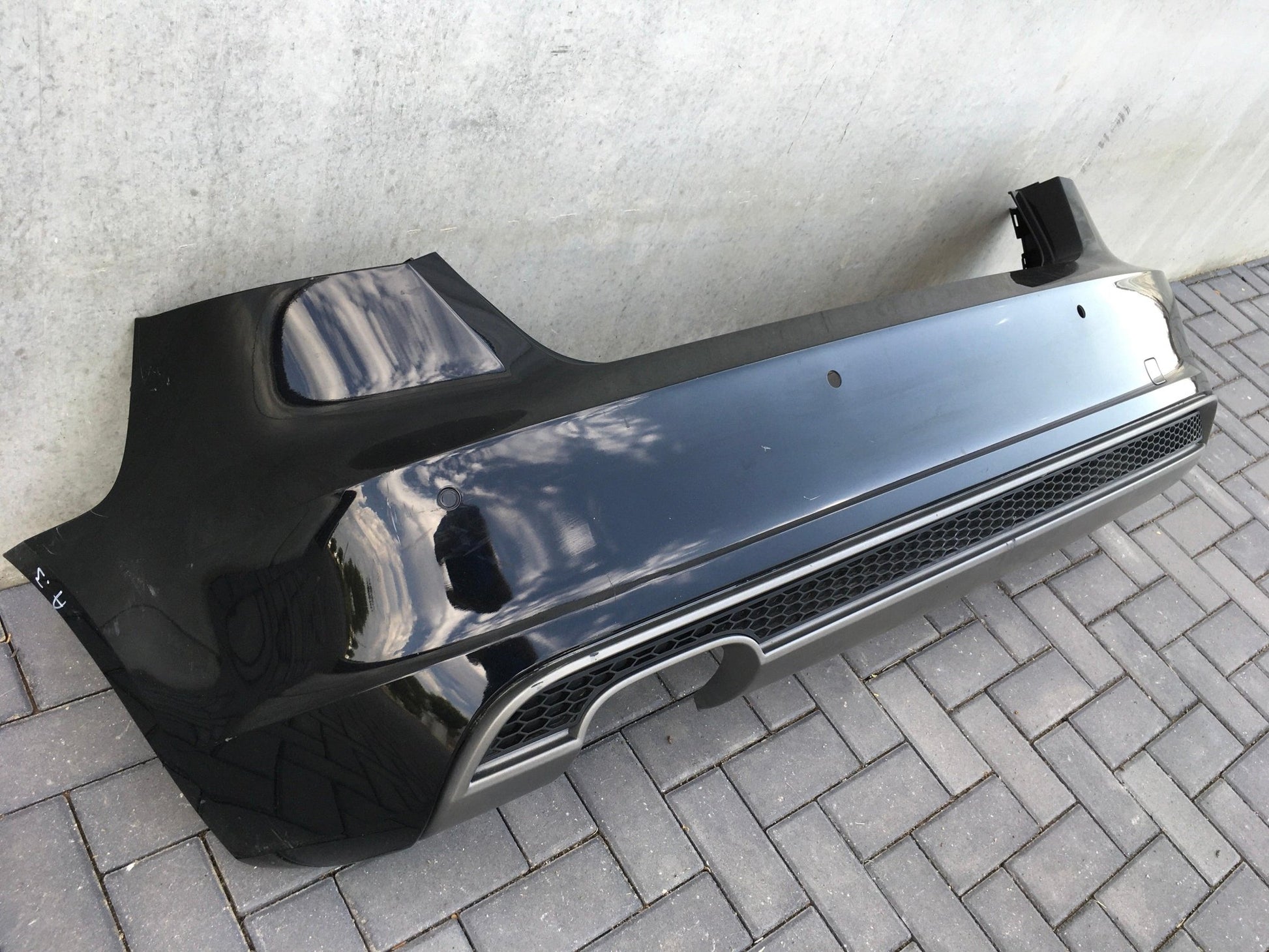 Paragolpes trasero Audi A3 8V - 8V4807511C