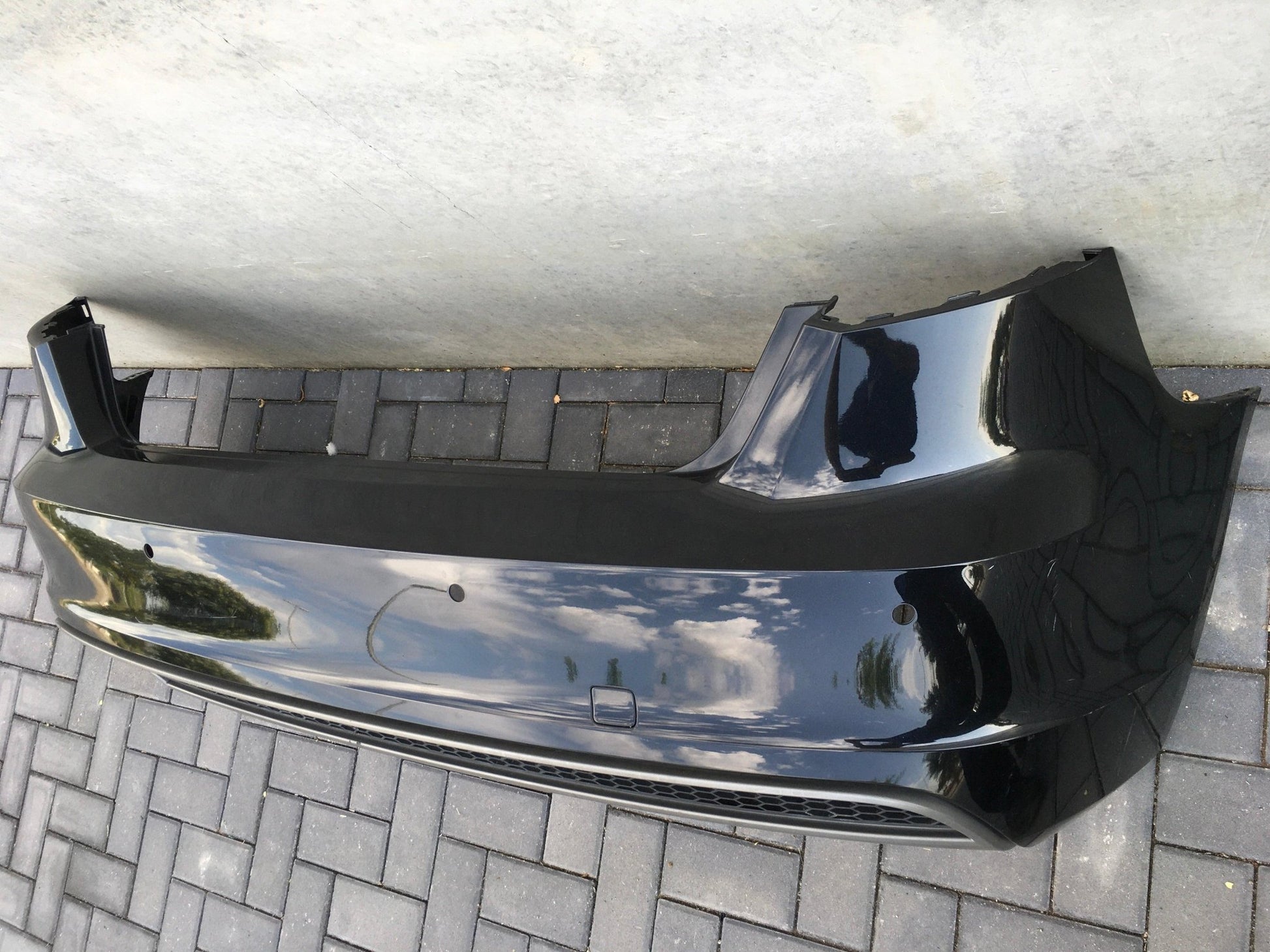 Paragolpes trasero Audi A3 8V - 8V4807511C