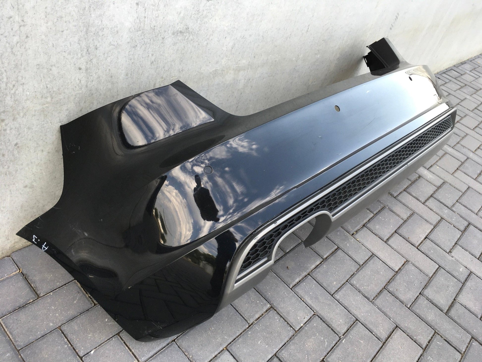 Paragolpes trasero Audi A3 8V - 8V4807511C