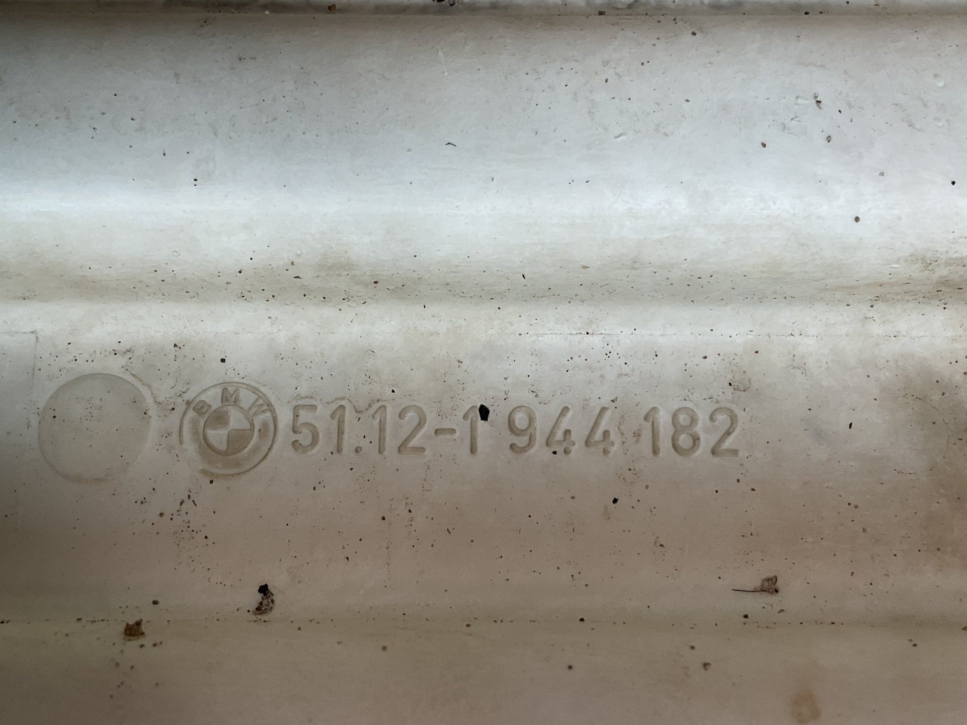 Paragolpes Trasero BMW 5 E34 - 51121944182