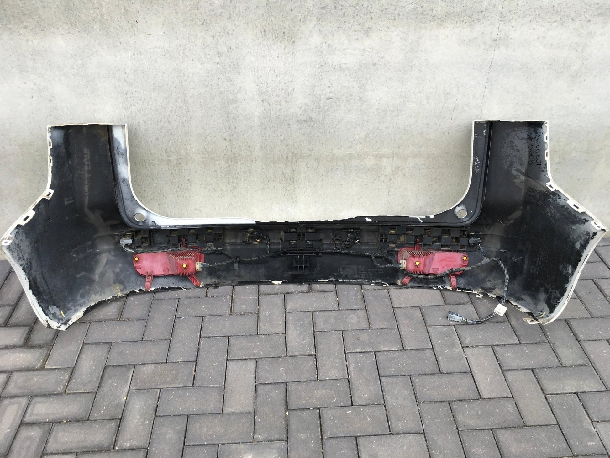 Paragolpes trasero Peugeot 5008 I - 9686198277