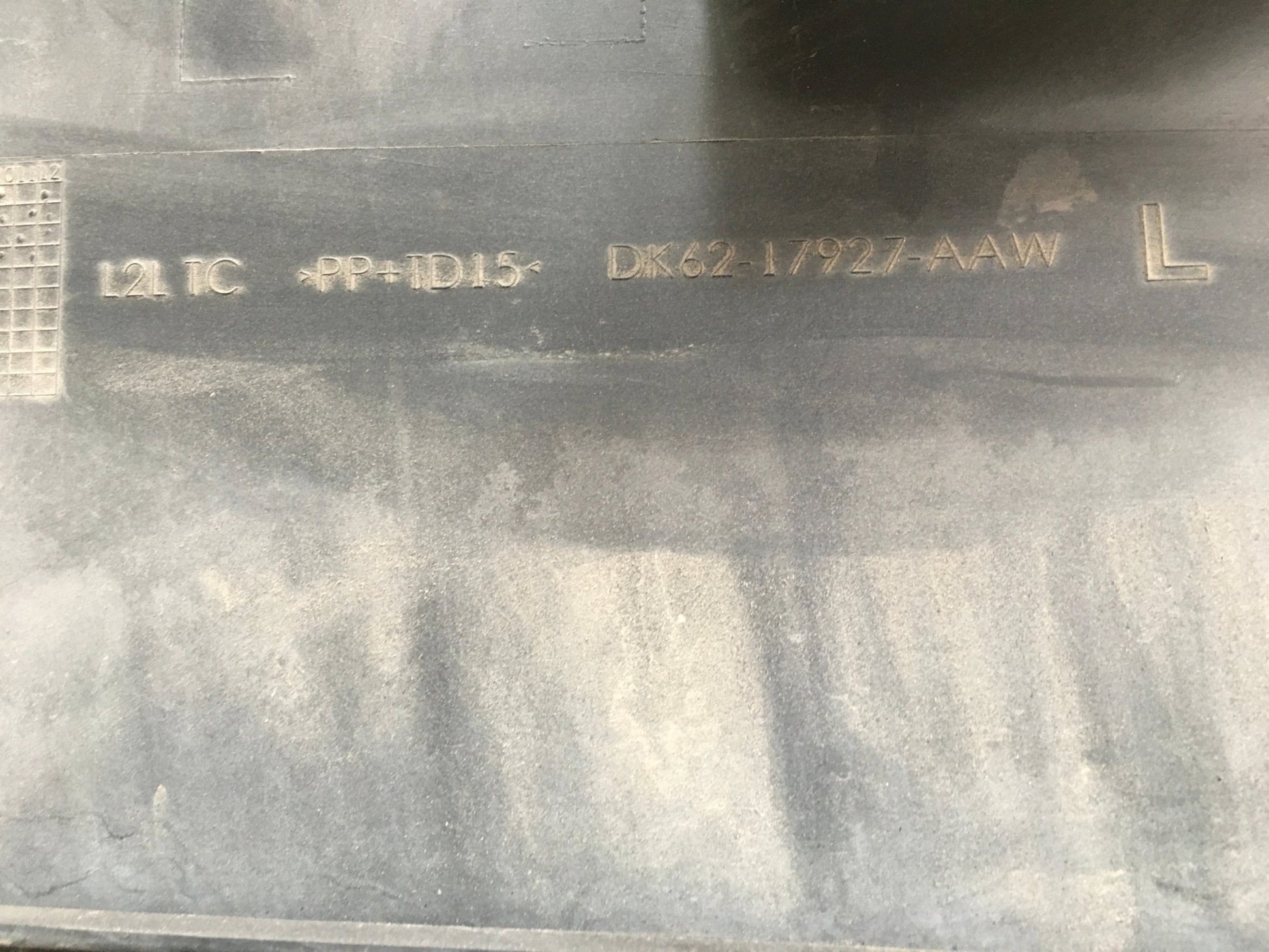 Paragolpes trasero Range Rover L494 - DK6217927AAW