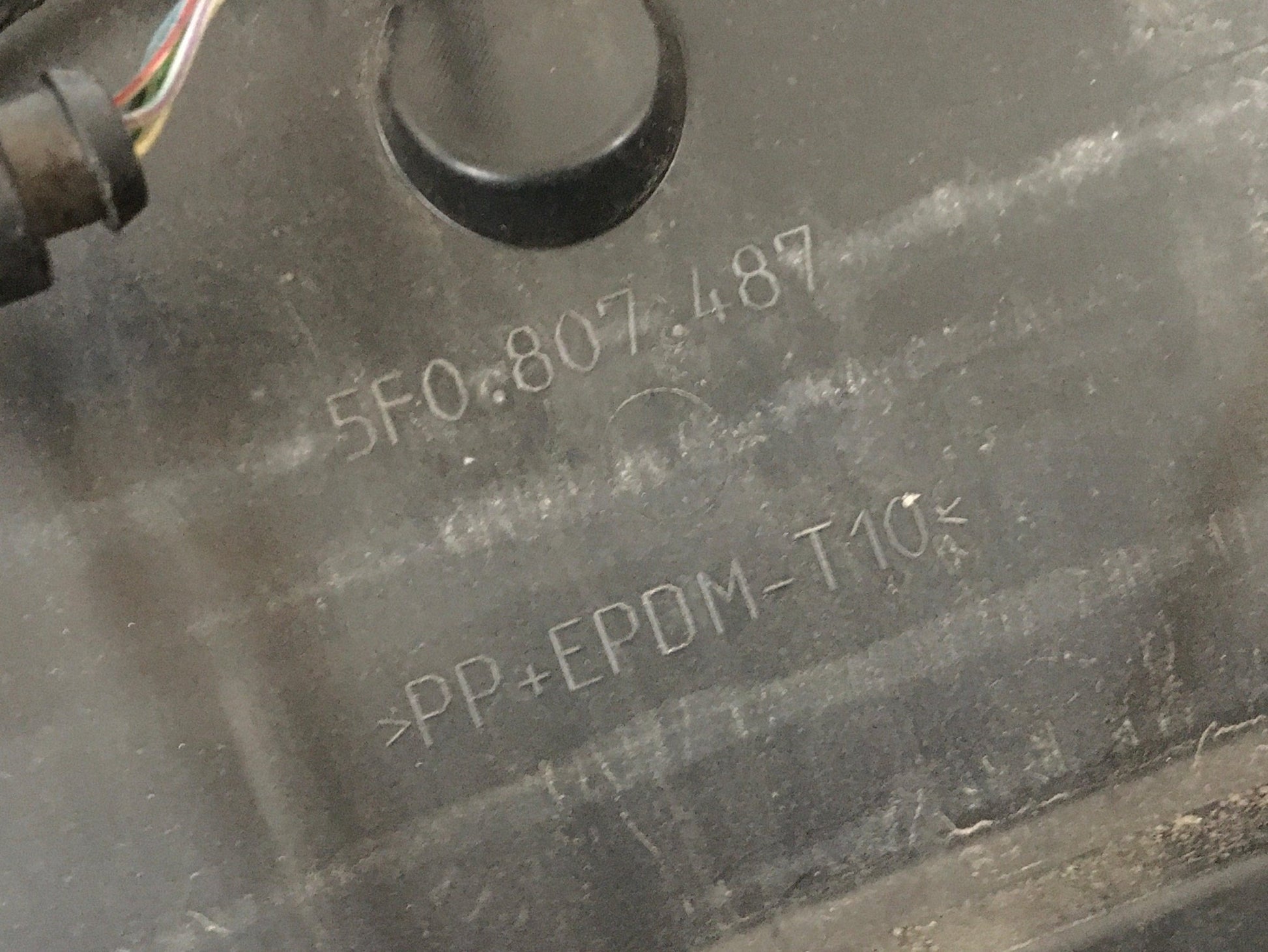 Paragolpes trasero Seat Leon III - 5F0807487_