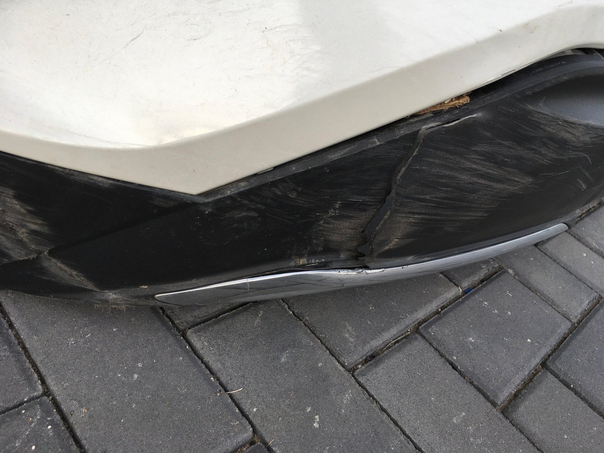 Paragolpes trasero Toyota C - HR AX1 - 52159F4907