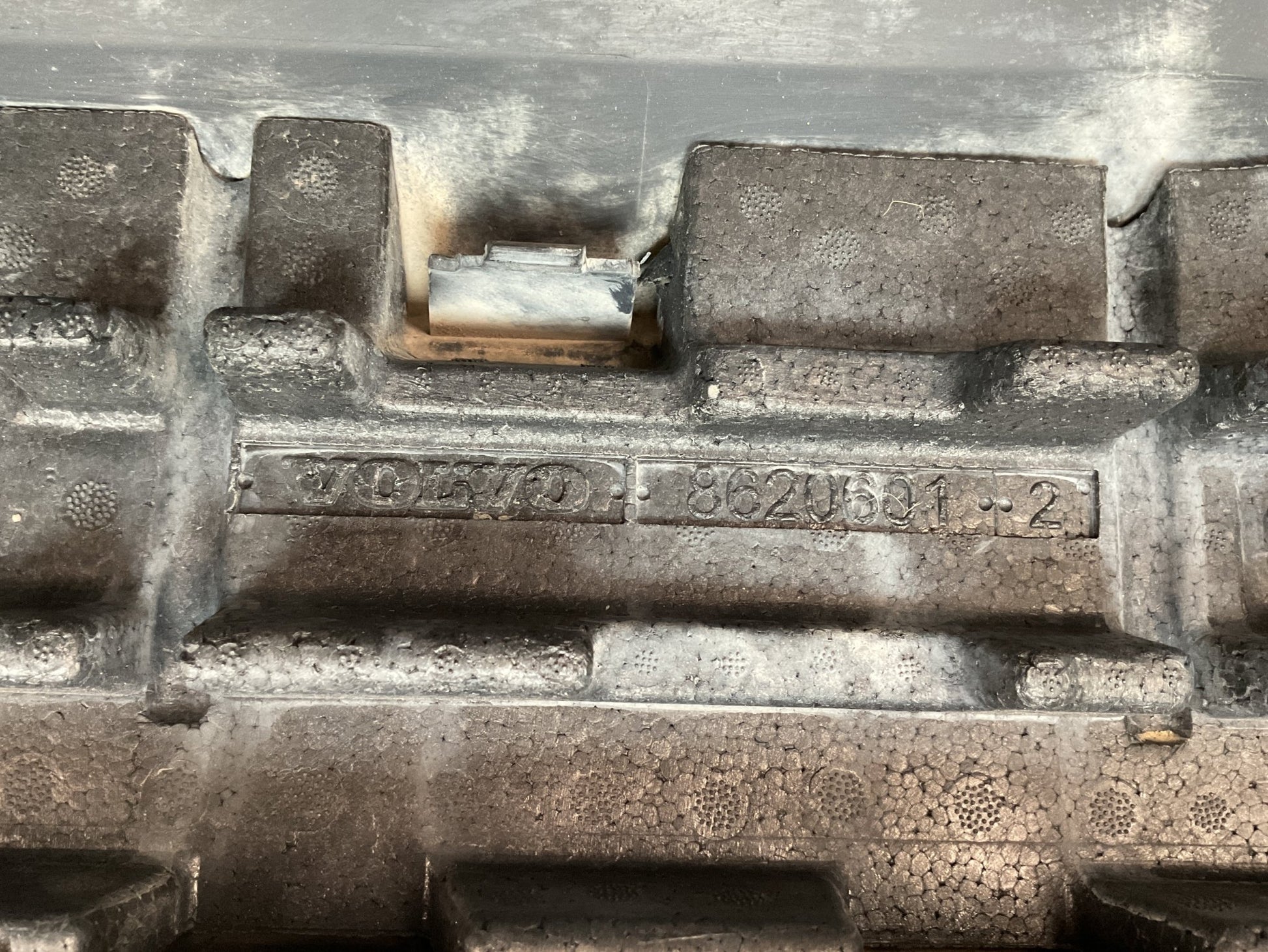 Paragolpes Trasero Volvo XC90 I - 08620599