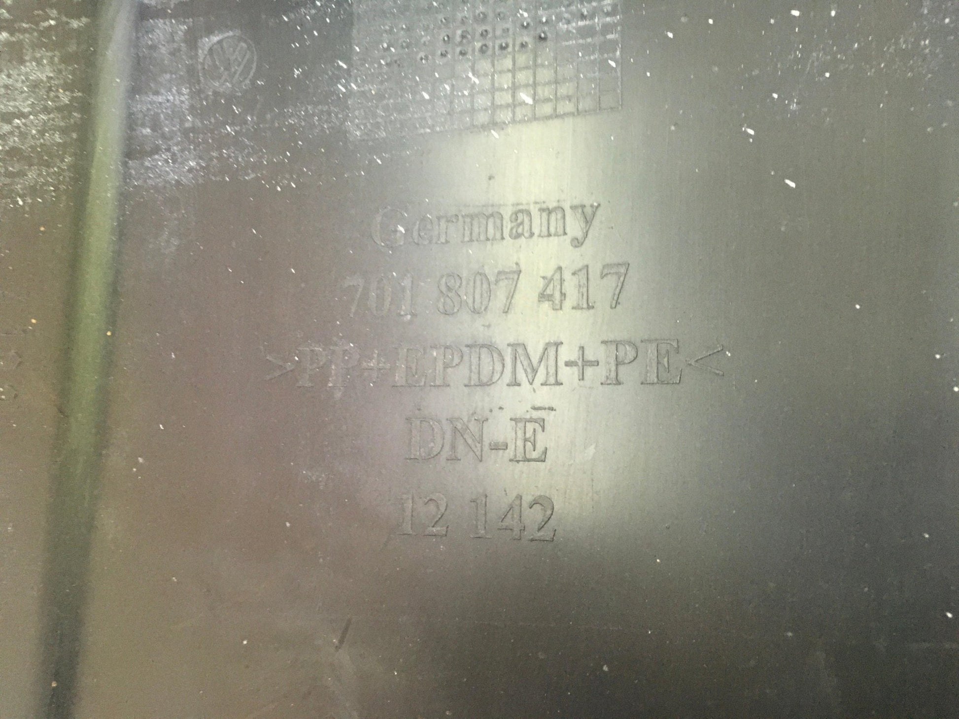 Paragolpes trasero VW Transporter T4 - 701807417