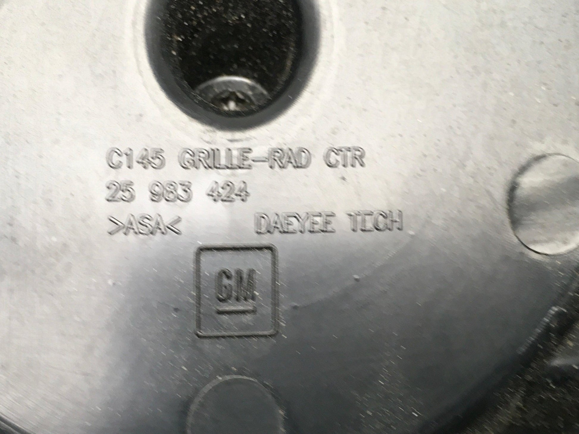 Parrilla frontal Opel Antara lift - 25983424