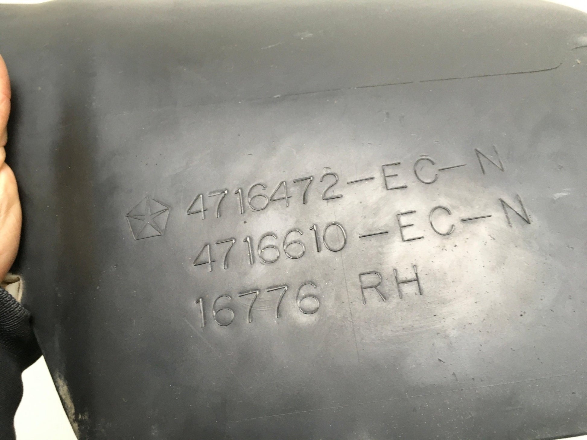 Paso rueda del dcho Chrysler Voyager III - 4716472