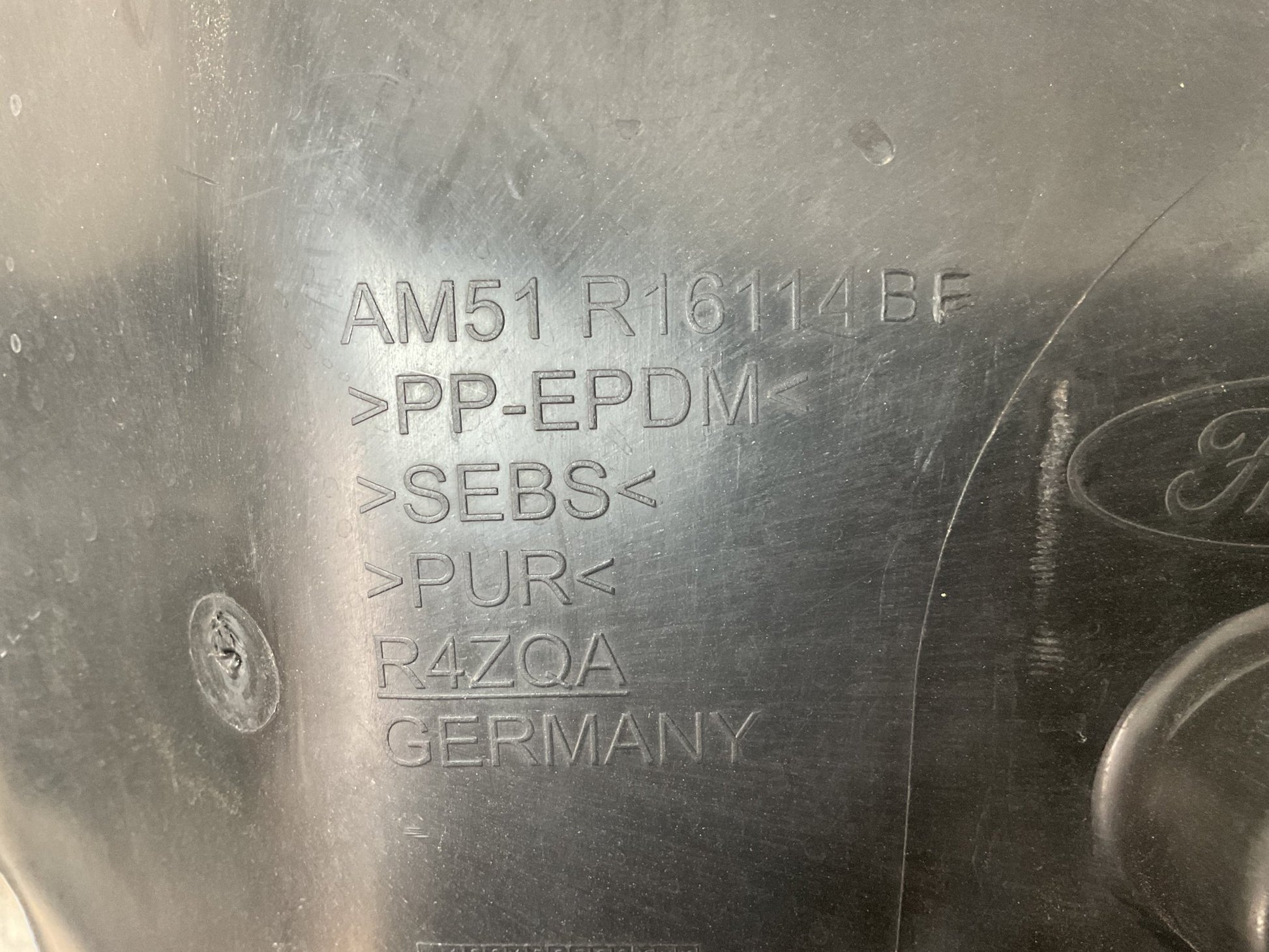 Paso Rueda del dcho Focus C - Max 2010 - 2019 - AM51R16114BF