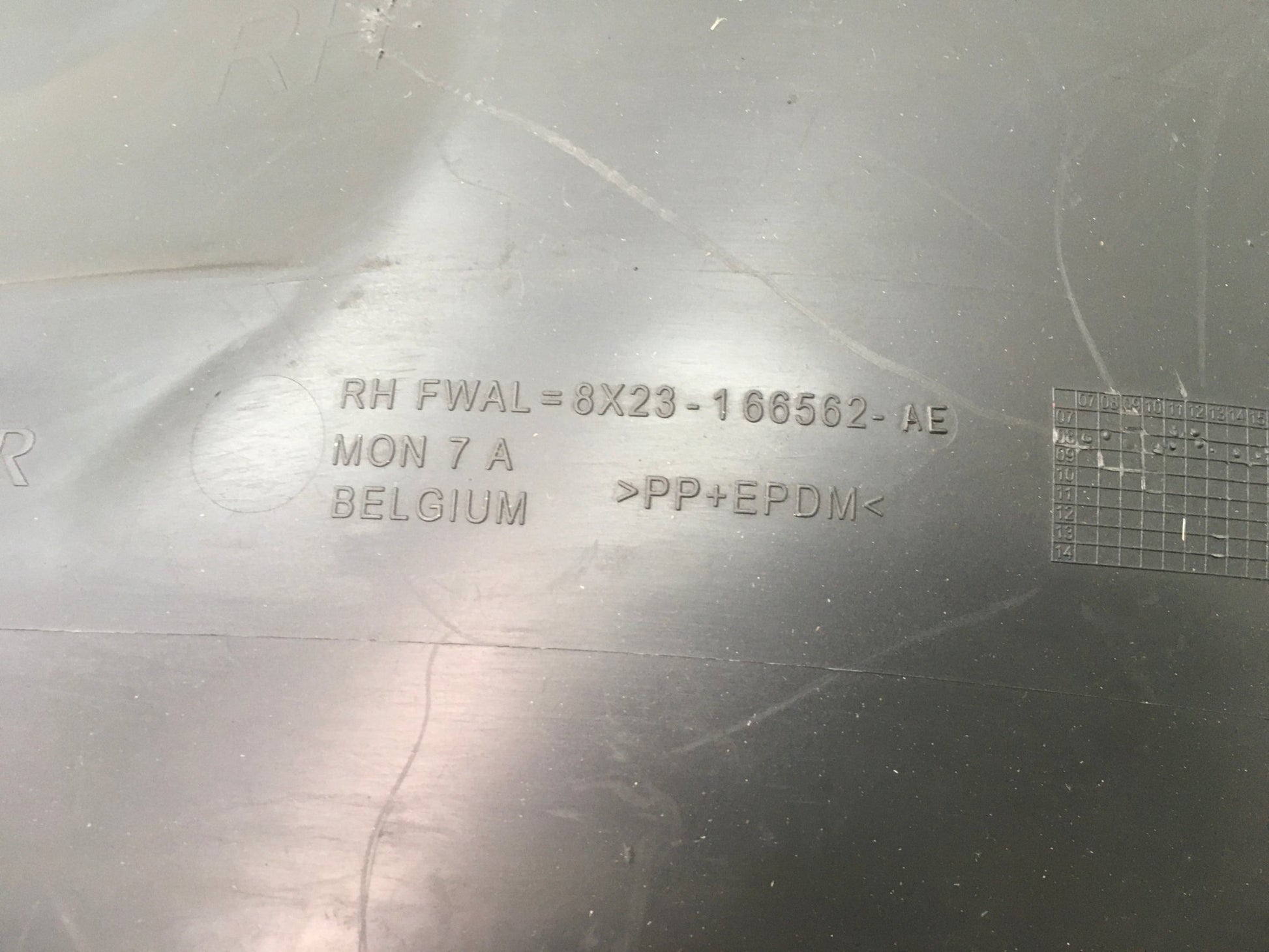 Paso Rueda del dcho Jaguar XF X250 - 8X23166562AE