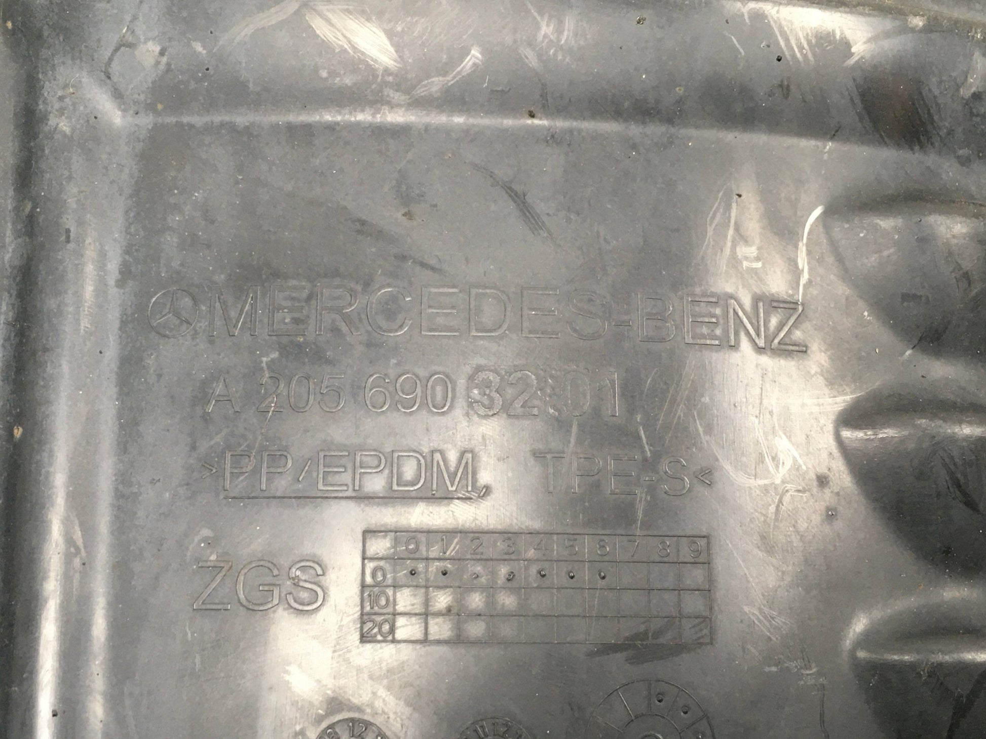 Paso Rueda del dcho Mercedes C205 - A2056903201