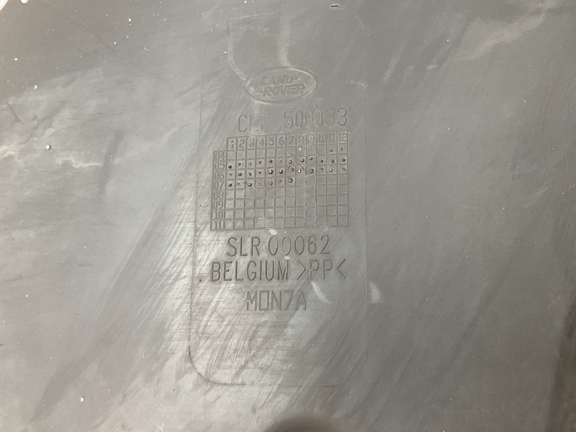 Paso Rueda del izq Land Rover CLF500033 - CLF500033