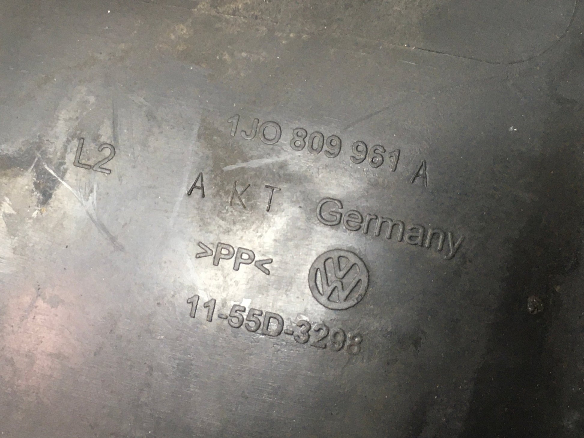 Paso Rueda del izq VW Golf IV - 