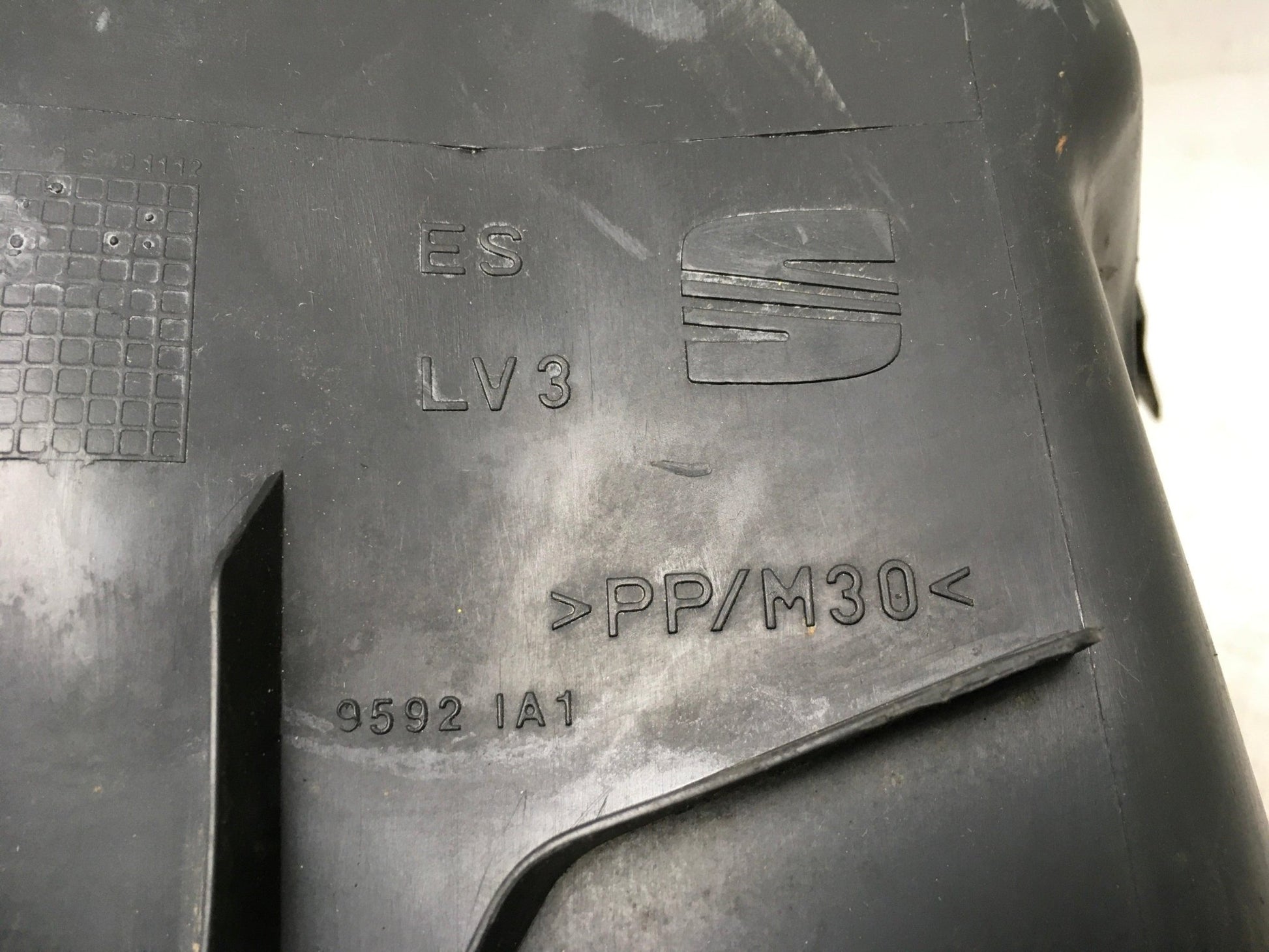 Paso rueda tra dcho VW Golf IV 1J - 1J0810974B