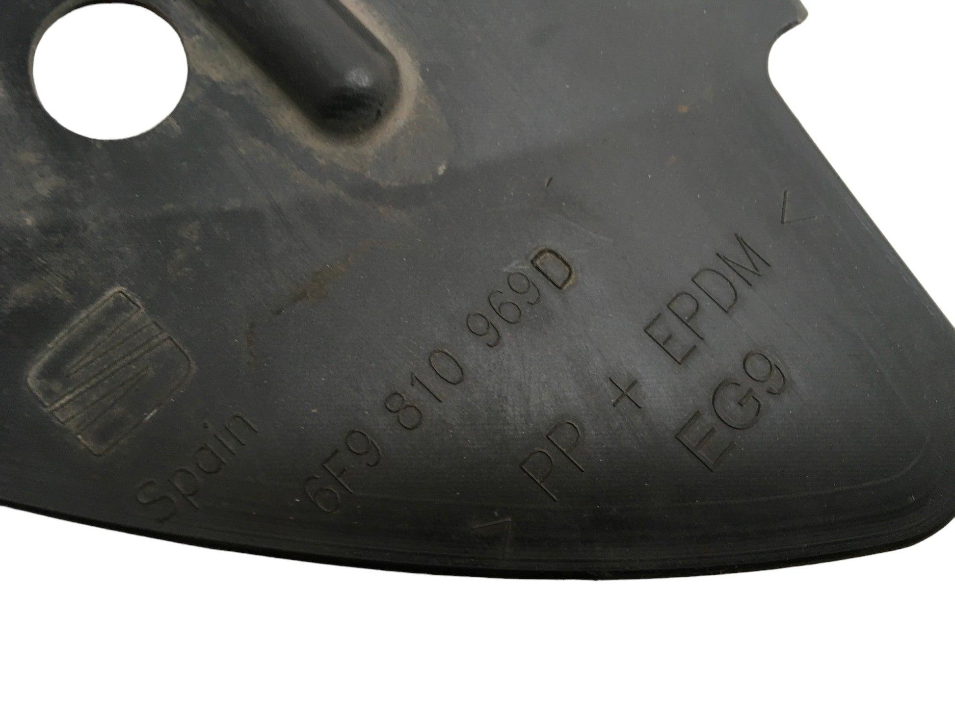 Paso rueda tra izq Seat Arona - 6F9810969D