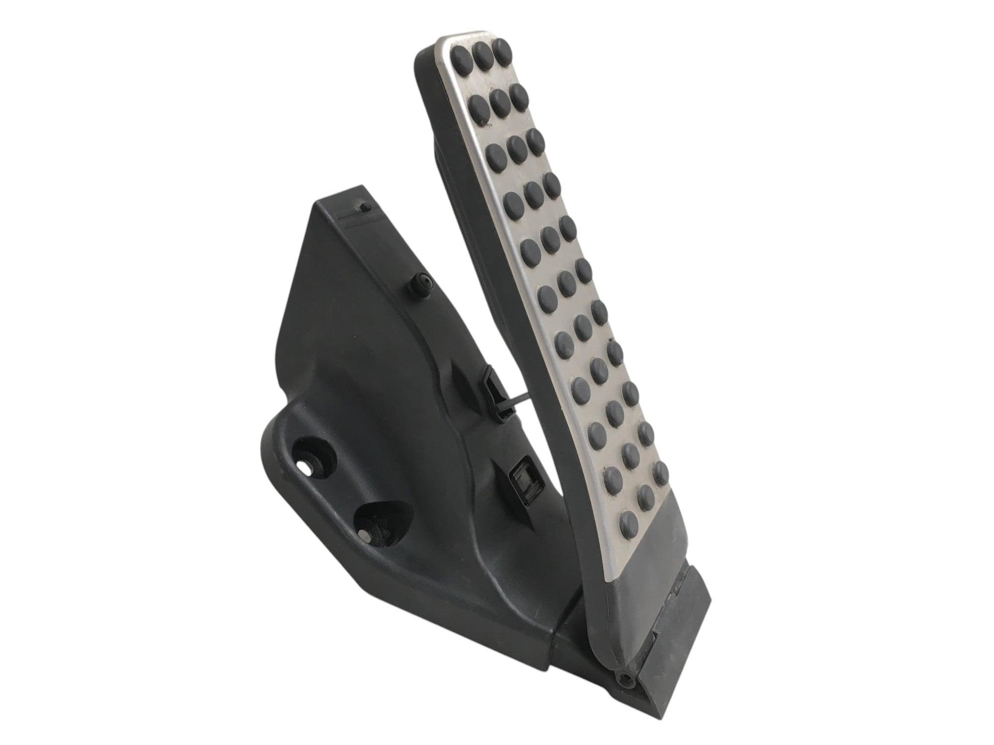 Pedal acelerador Mercedes C205 - A2053000104