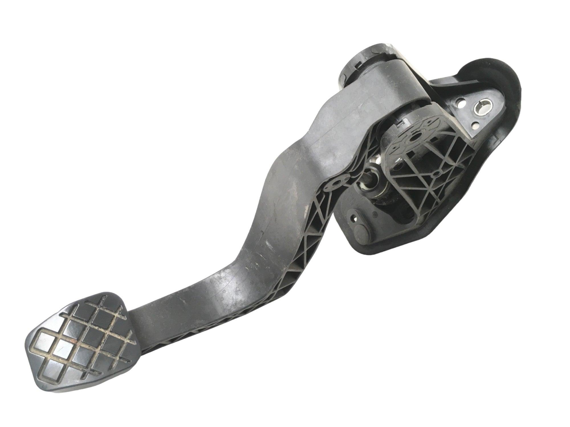 Pedal Embrague VW 2Q1721059 - 2Q1721059