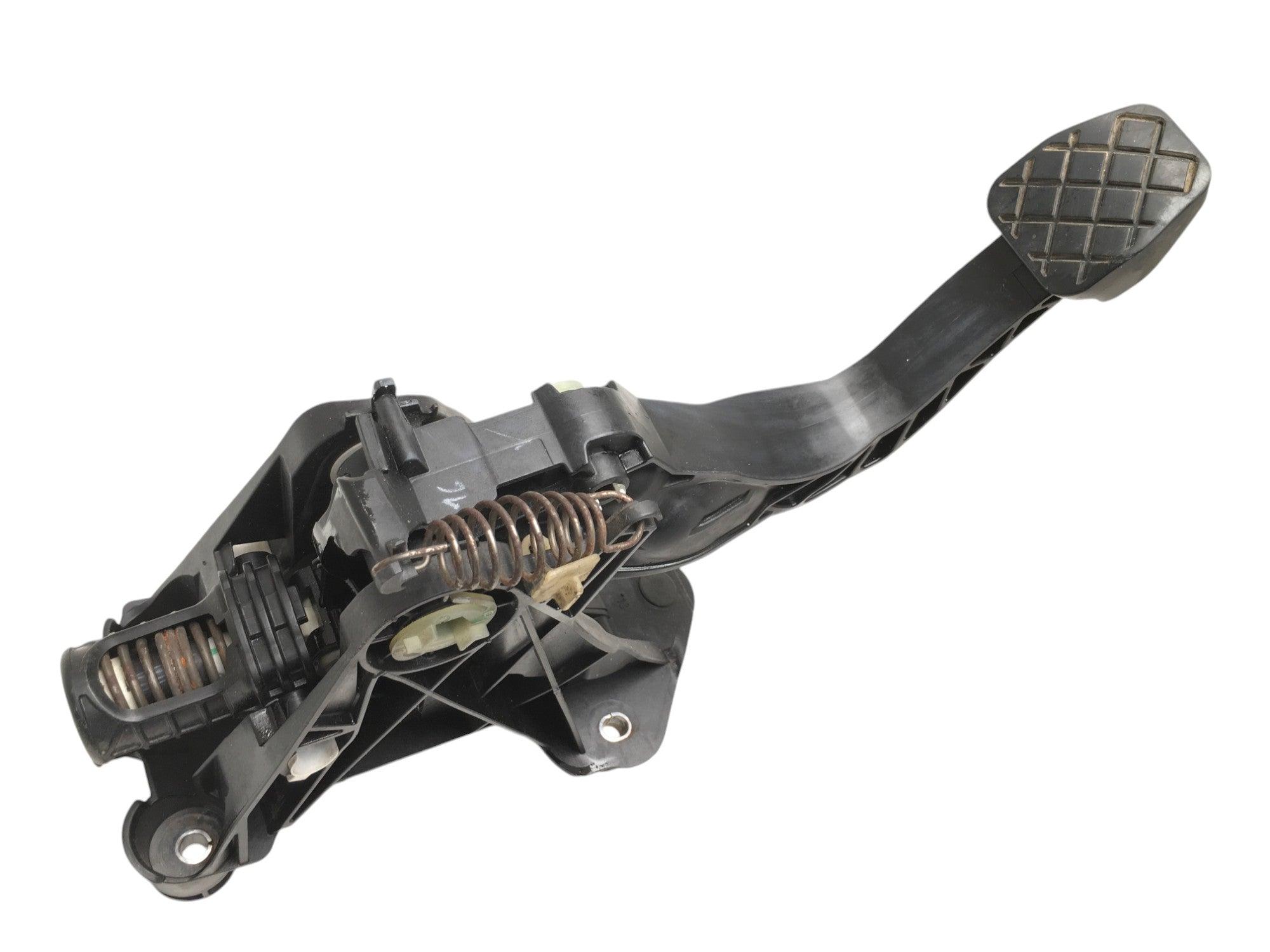 Pedal embrague VW Golf VII / Audi A3 8V - 5Q1721059CR