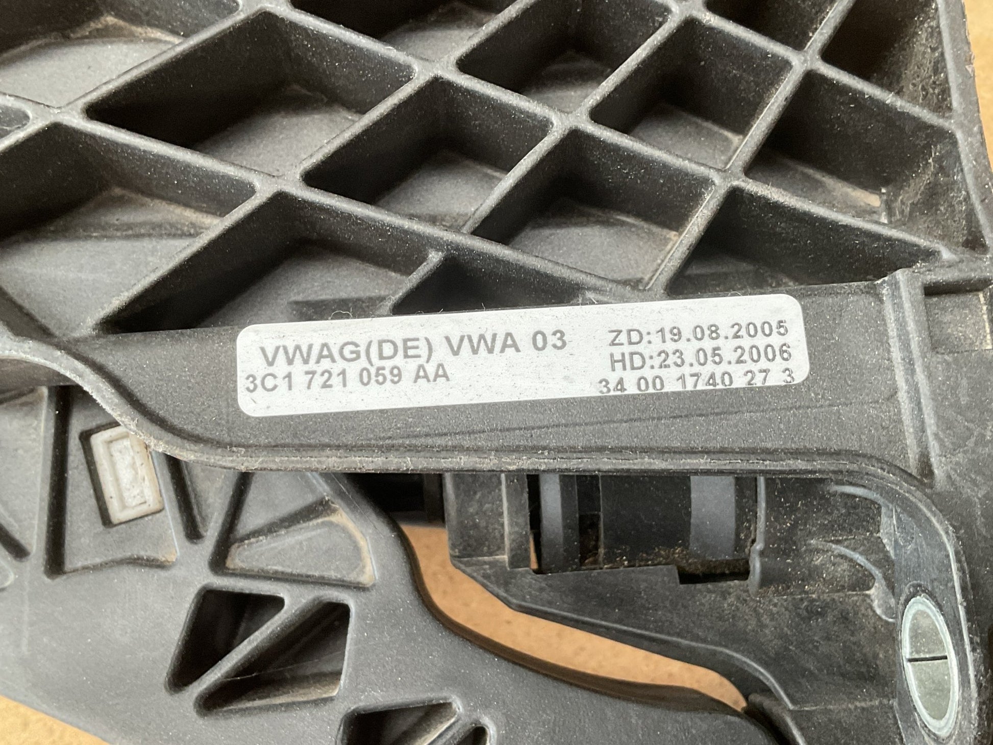 Pedal Embrague VW Passat B6 05-10 - 3C1721059AA