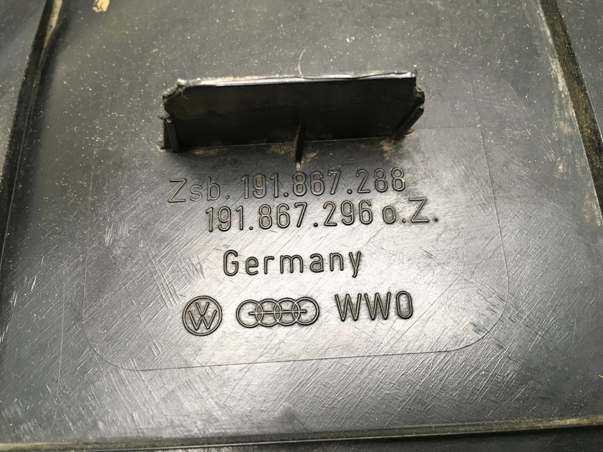 Pilar C dcho VW Golf II 191 - 191867288