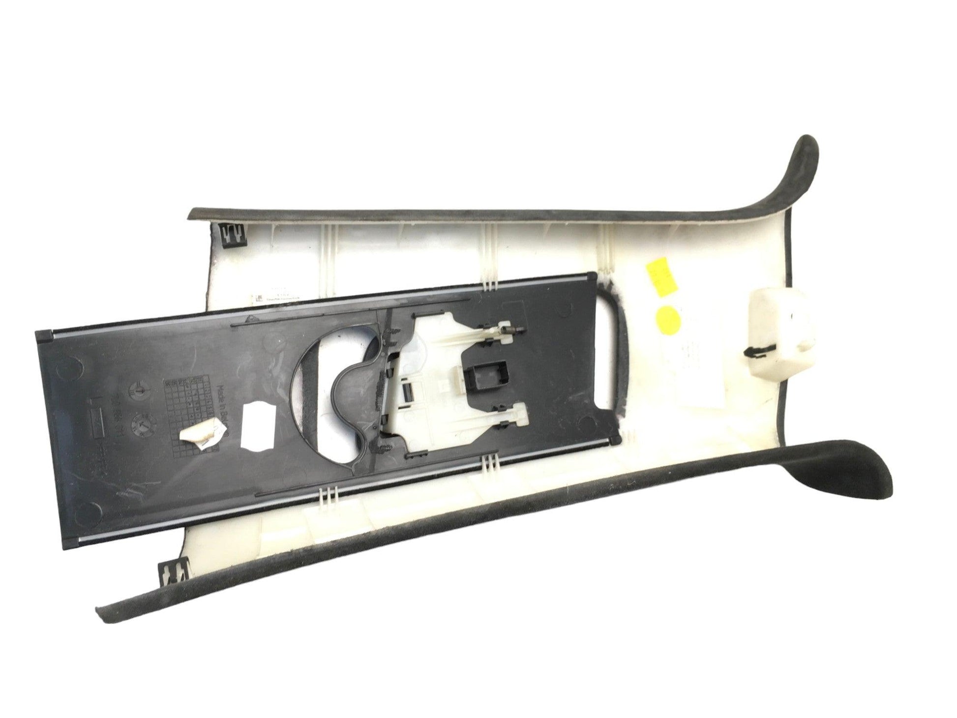 Pilar Izquierdo Porsche Cayenne 9PA - 7L0868311