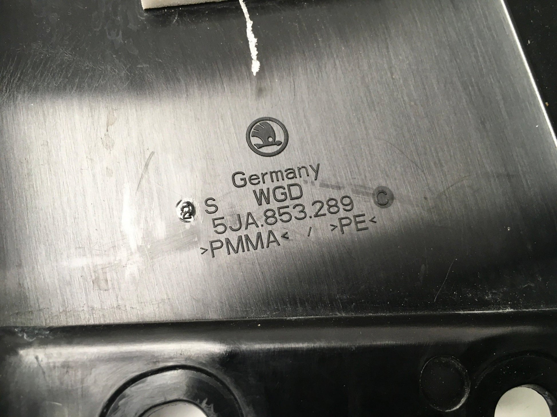 Pilar izquierdo Skoda Rapid - 5JA853289