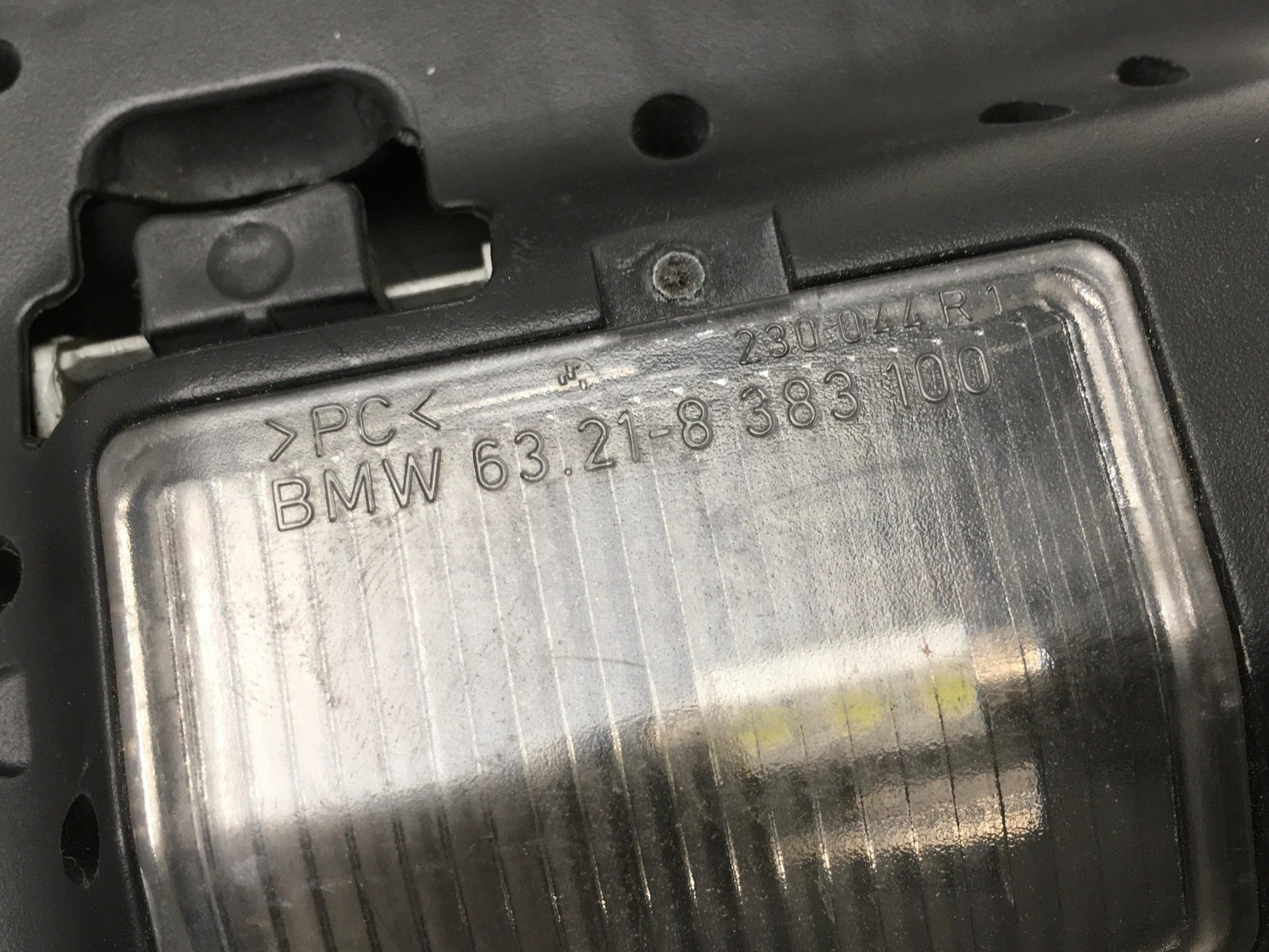 Piloto derecho BMW 3 E46 - 63218383100