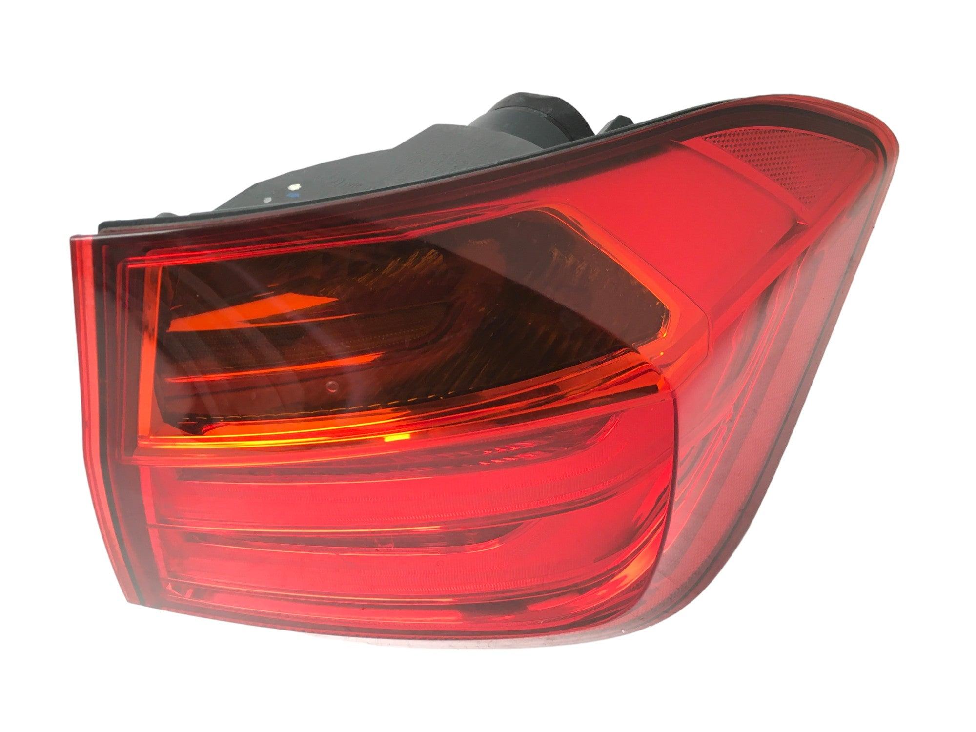 Piloto derecho BMW F30 - 63217259894