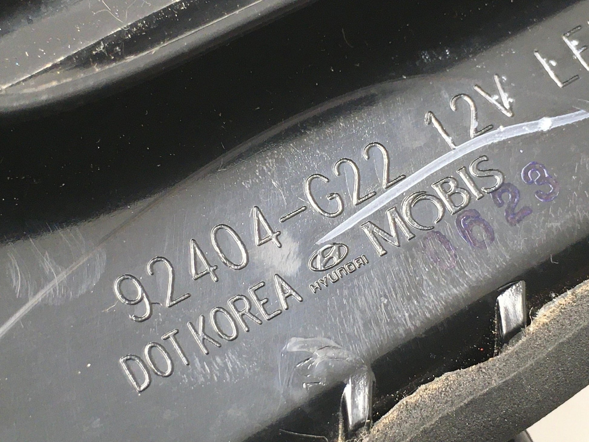 Piloto derecho Hyundai Ionic - 92404G2200