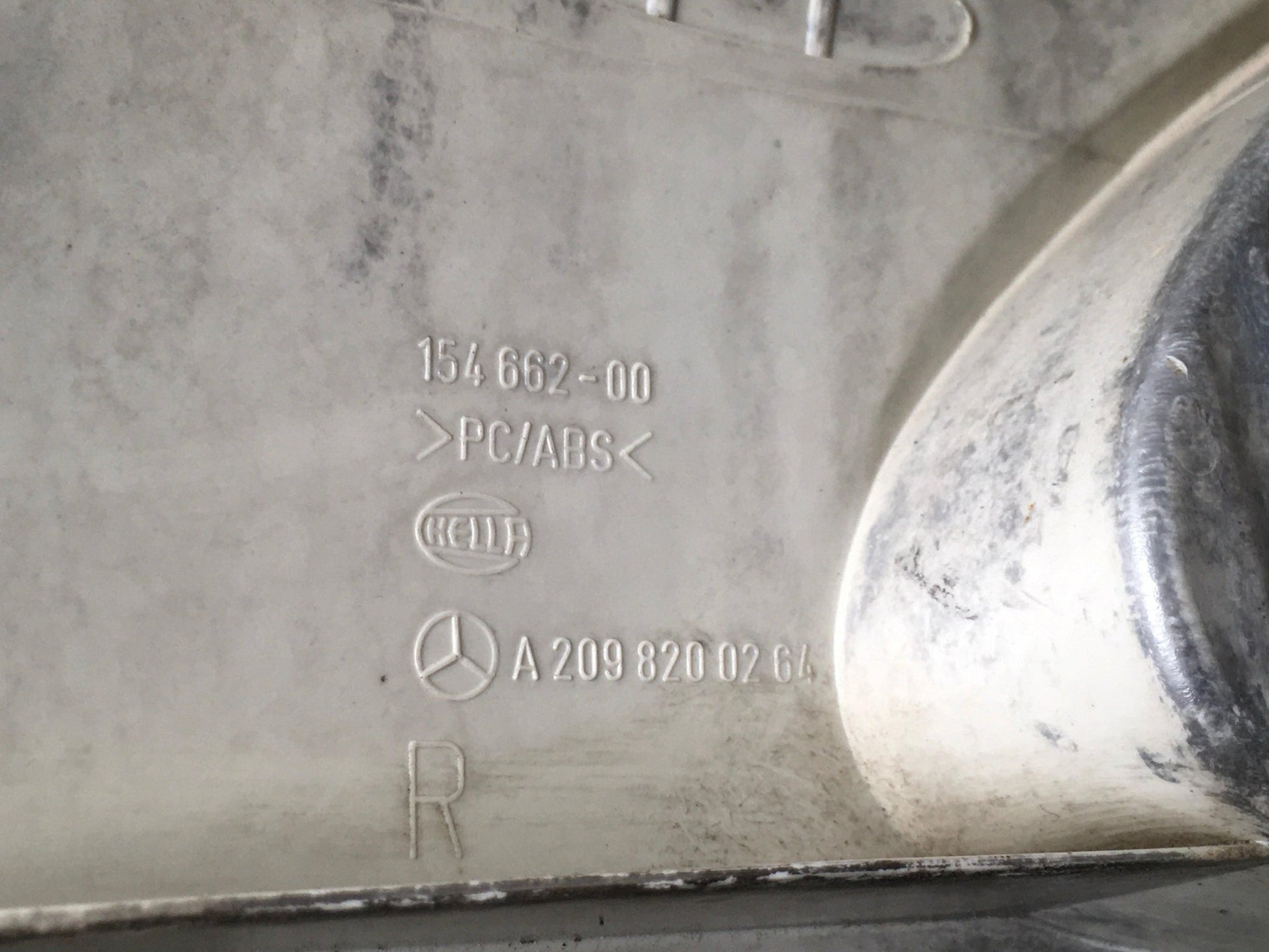 Piloto derecho Mercedes W209 - A2098200264