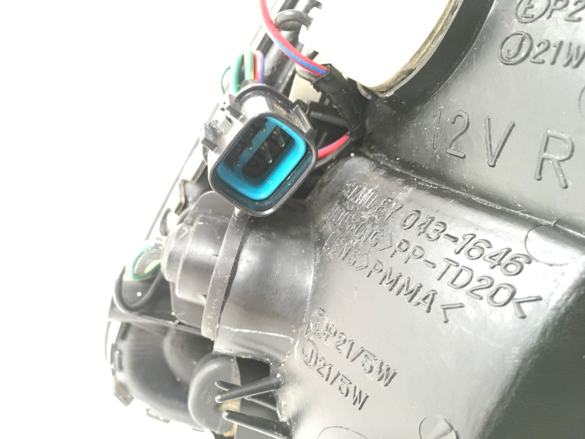 Piloto derecho Mitsubishi L200 K 6/7 - MR296240