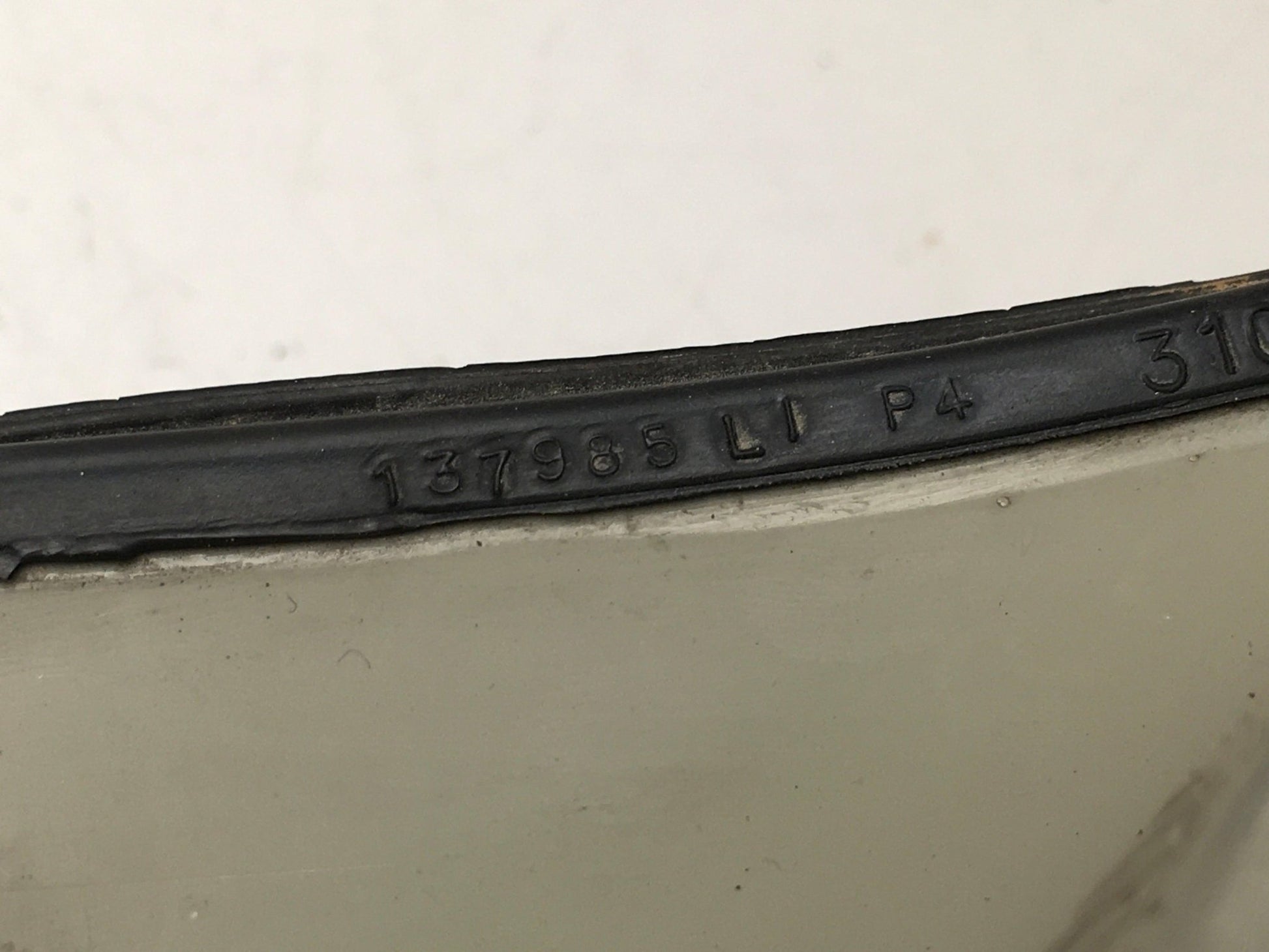 Piloto izquierdo Audi 100 C4 - 137985L