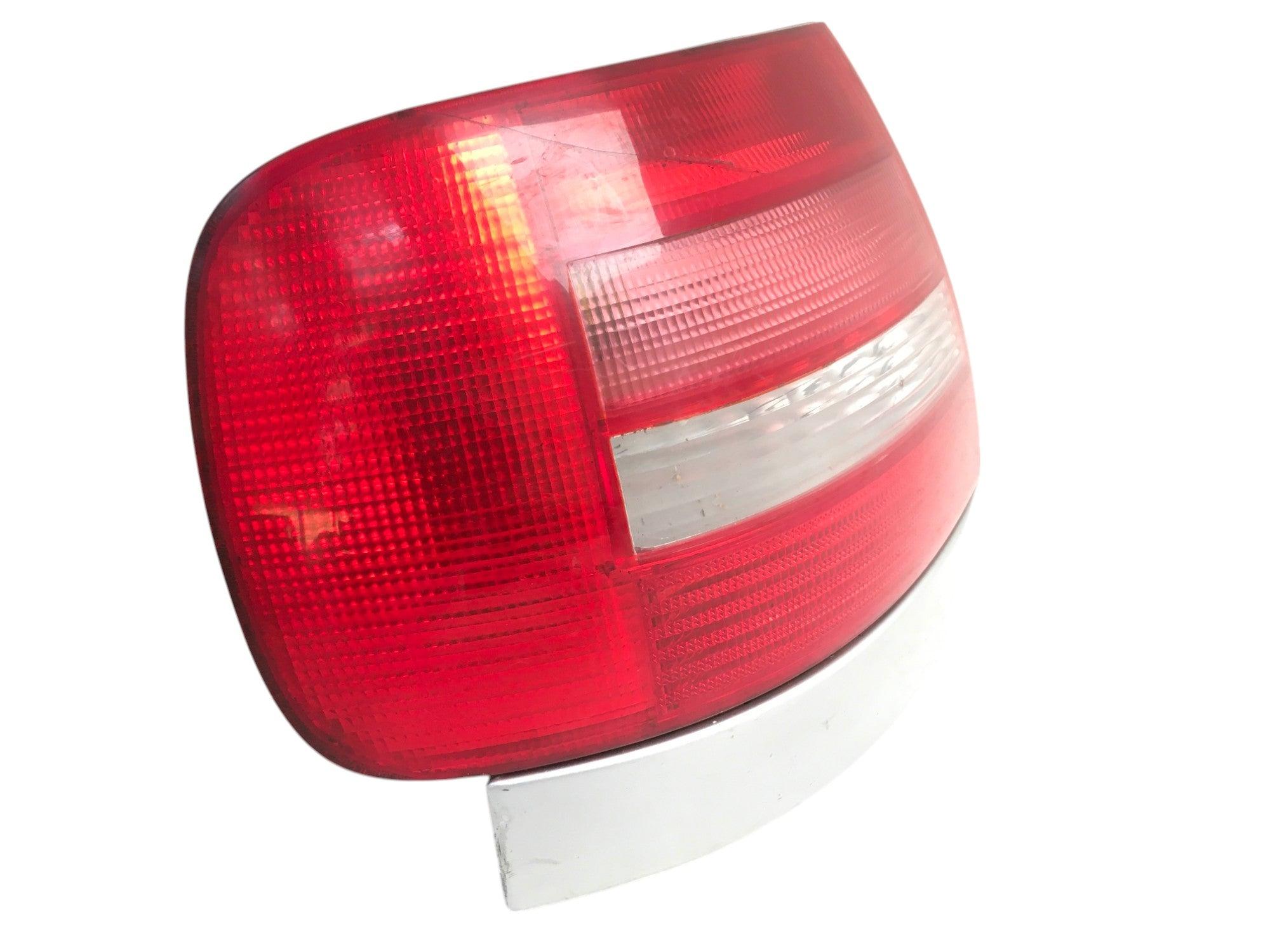 Piloto izquierdo Audi A4 B5 Fase 2 Berlina - 289901