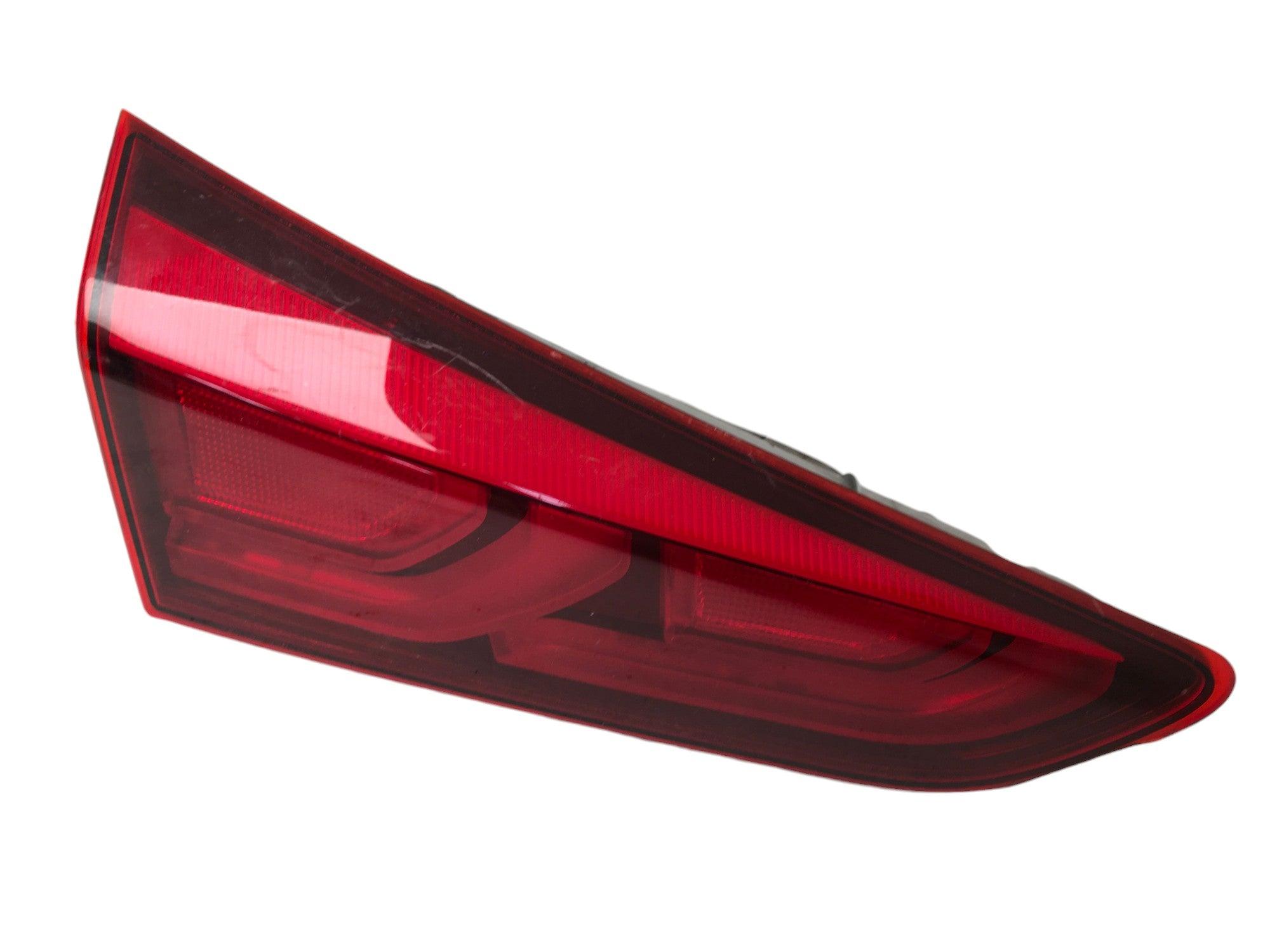 Piloto izquierdo maletero Hyundai I20 GB - 92403C8000