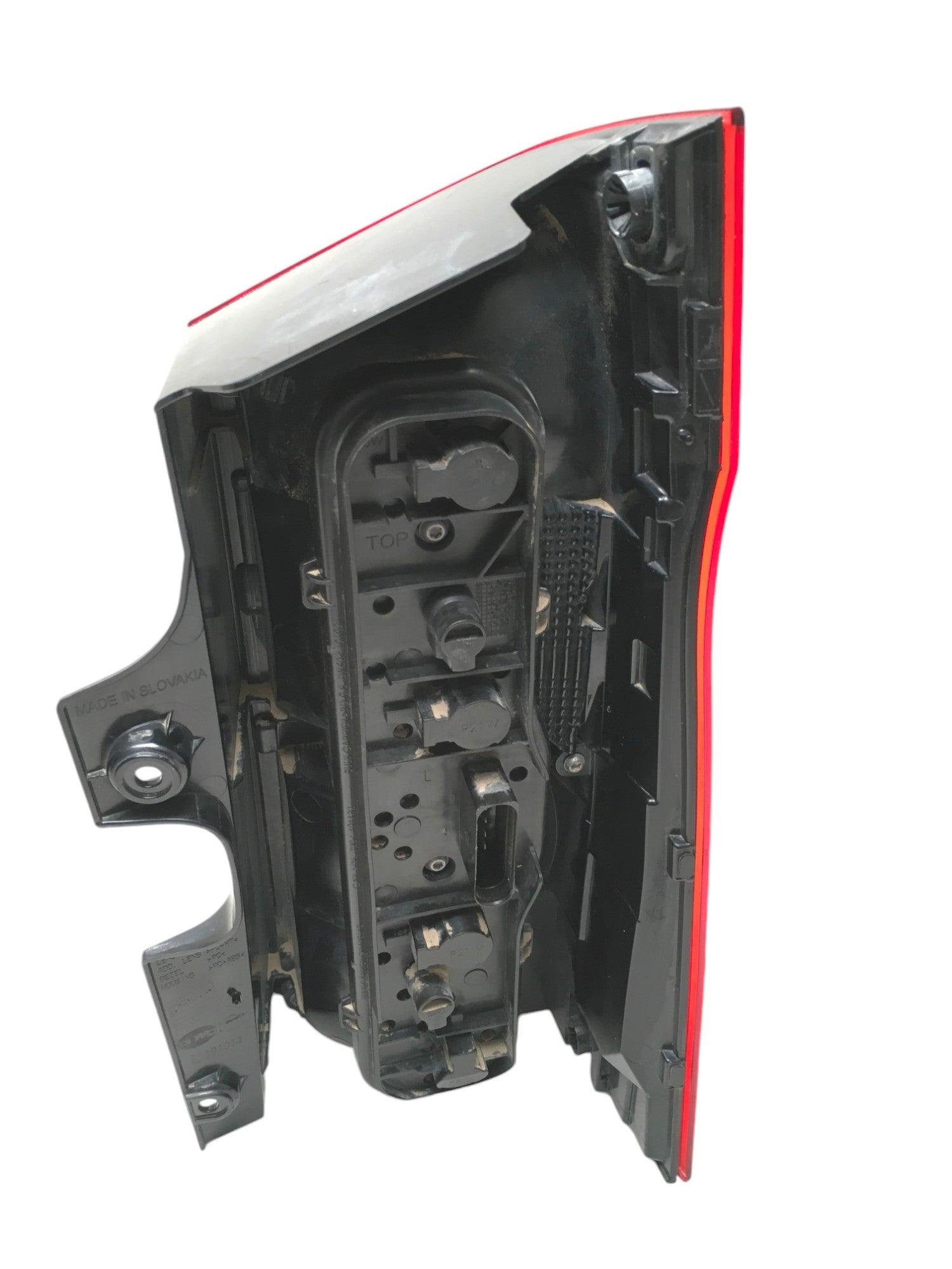 Piloto izquierdo Mercedes W447 - A4478201164