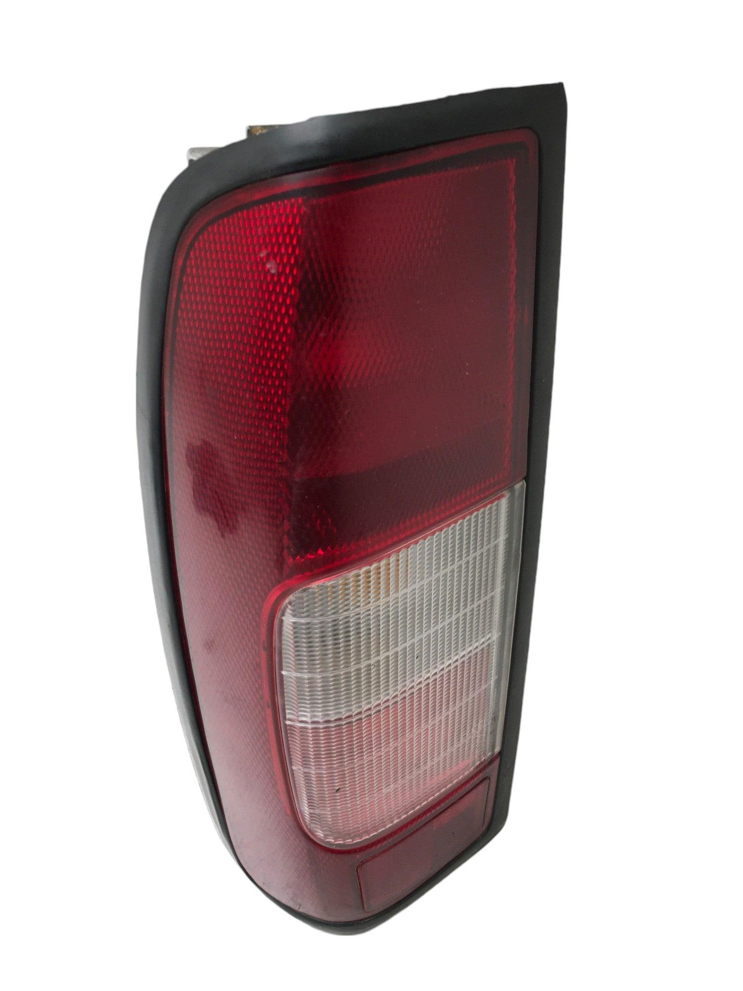 Piloto izquierdo Nissan Navara D22 - 0821519D4LBF