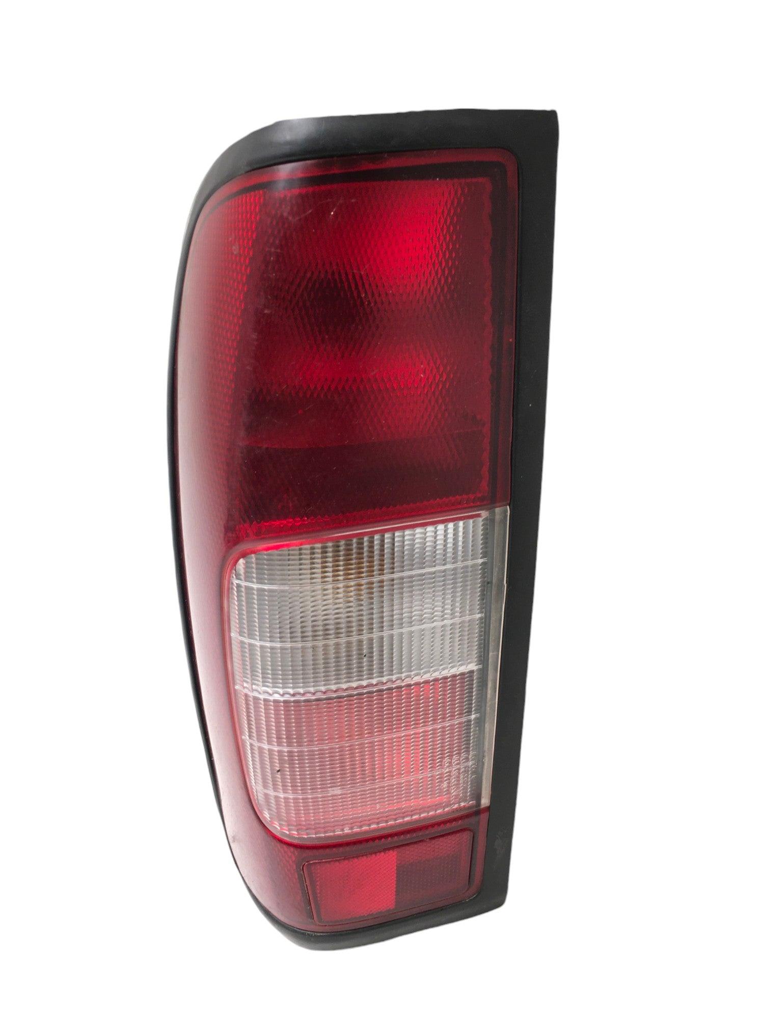 Piloto izquierdo Nissan Navara D22 - 0821519D4LBF