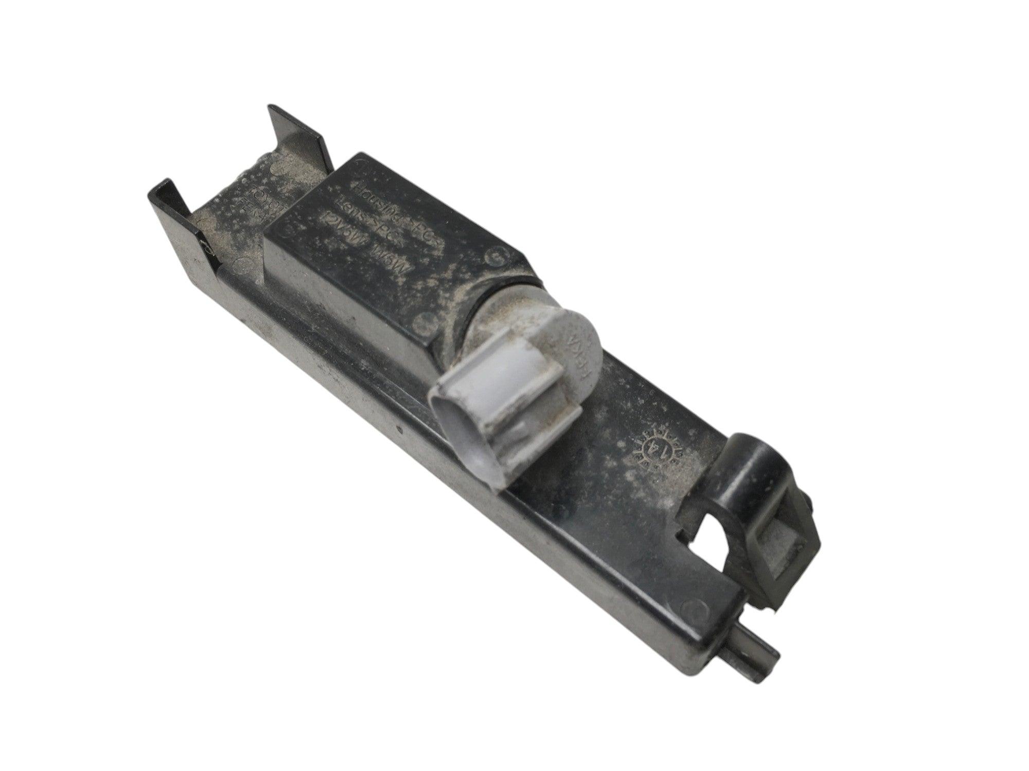 Piloto matricula Toyota Corolla E21 - 