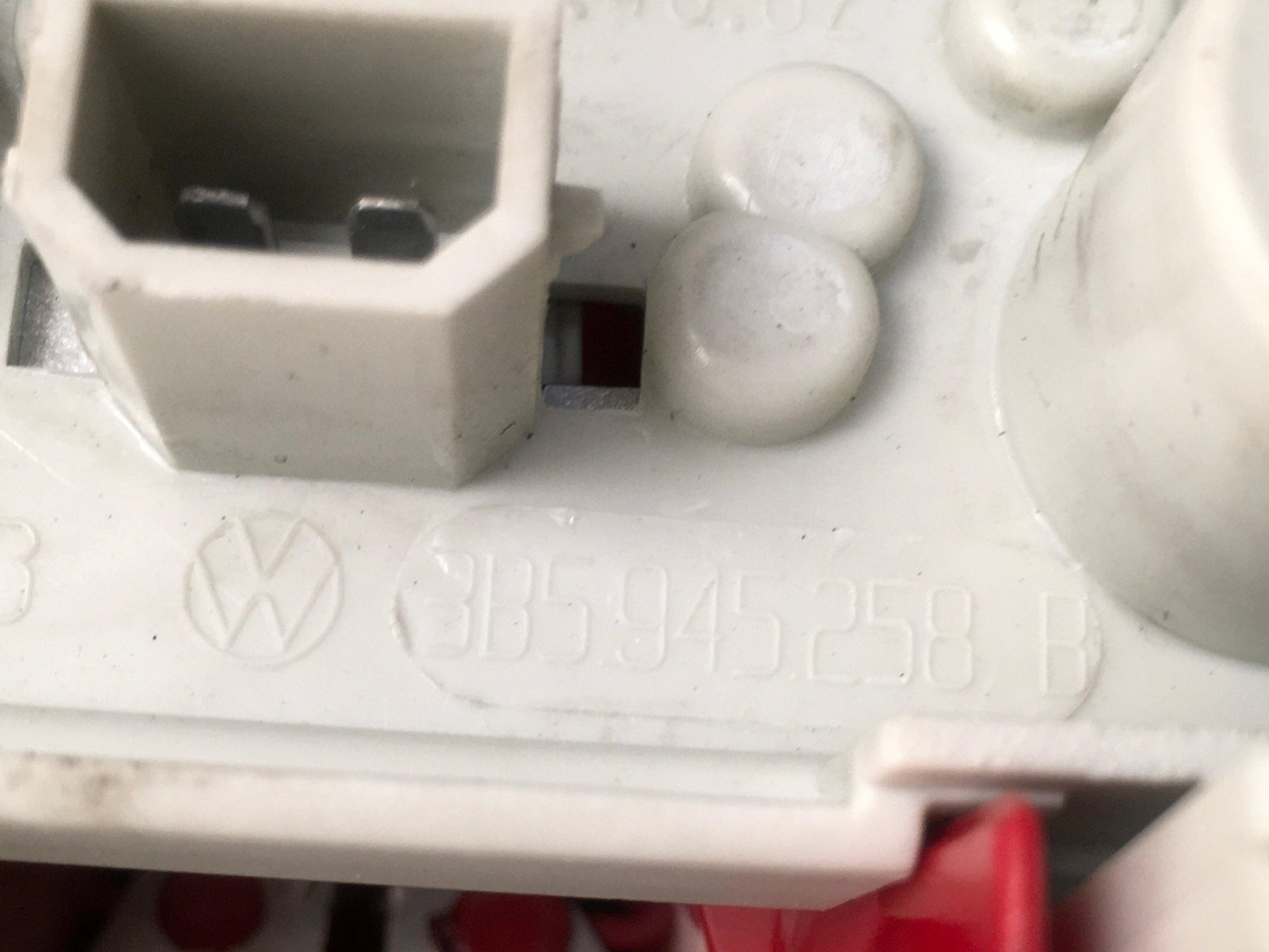 Piloto tra dcho VW Passat B5.5 3B - 3B5945258B