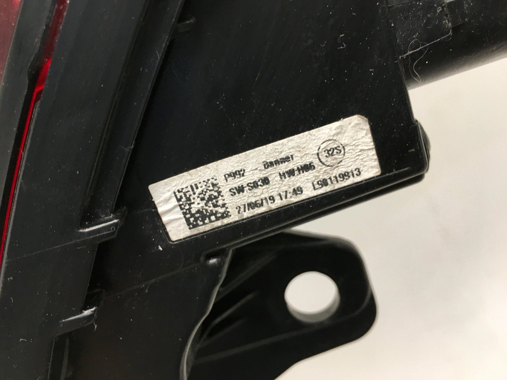Piloto trasero Porsche 911 992 - 992945081D