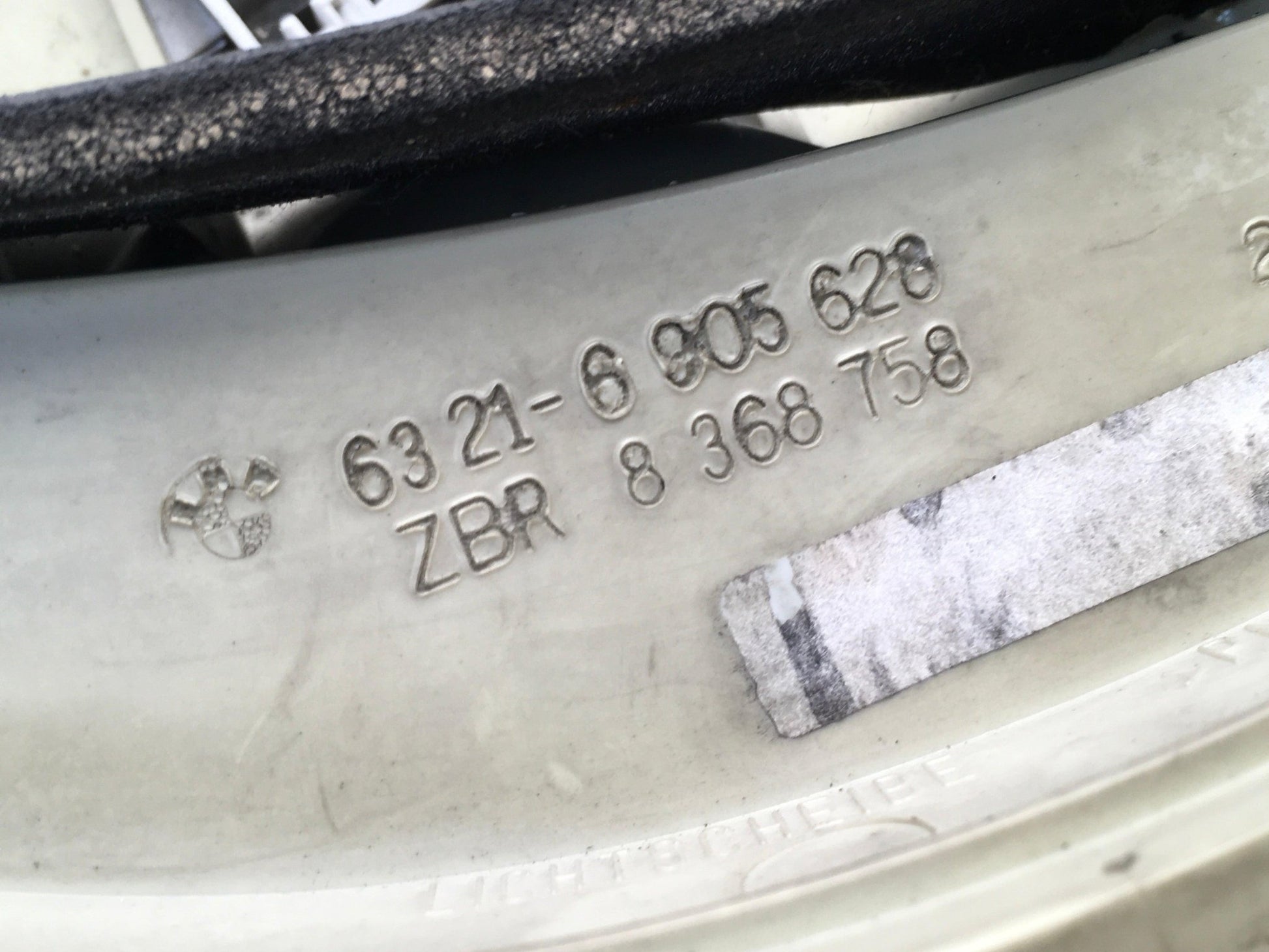 Piolto derecho BMW 3 E46 Touring - 63216905628