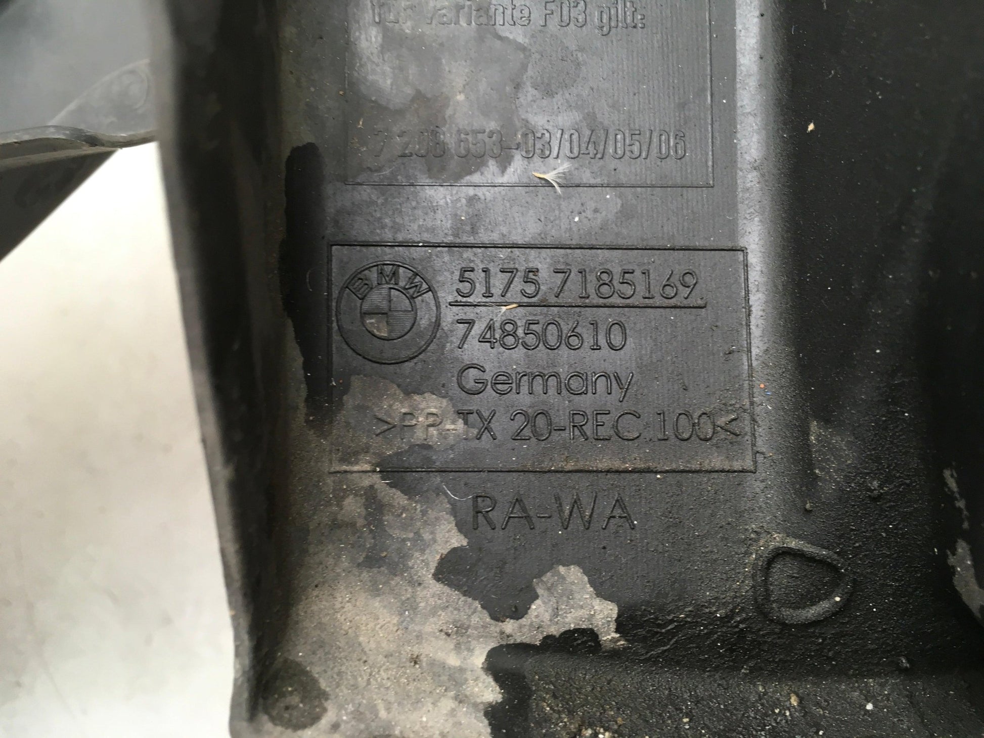 Portaengraje izq BMW F10 F01 - 51757185169