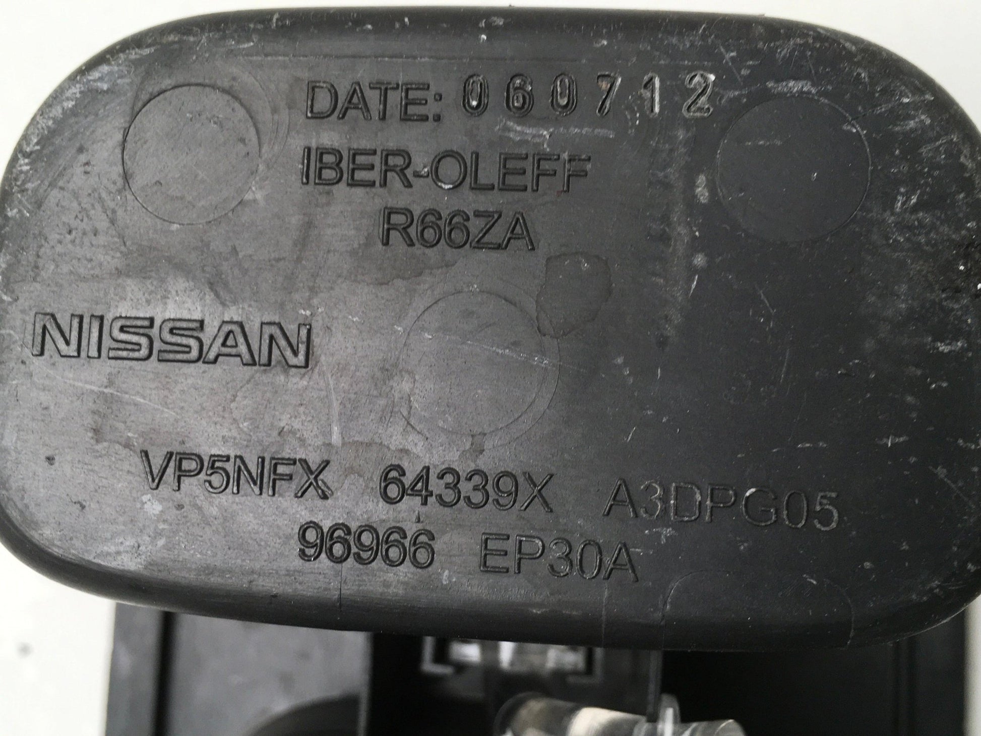 Portavasos Nissan Frontier 2/Pathfinder3 - 96966EB30A