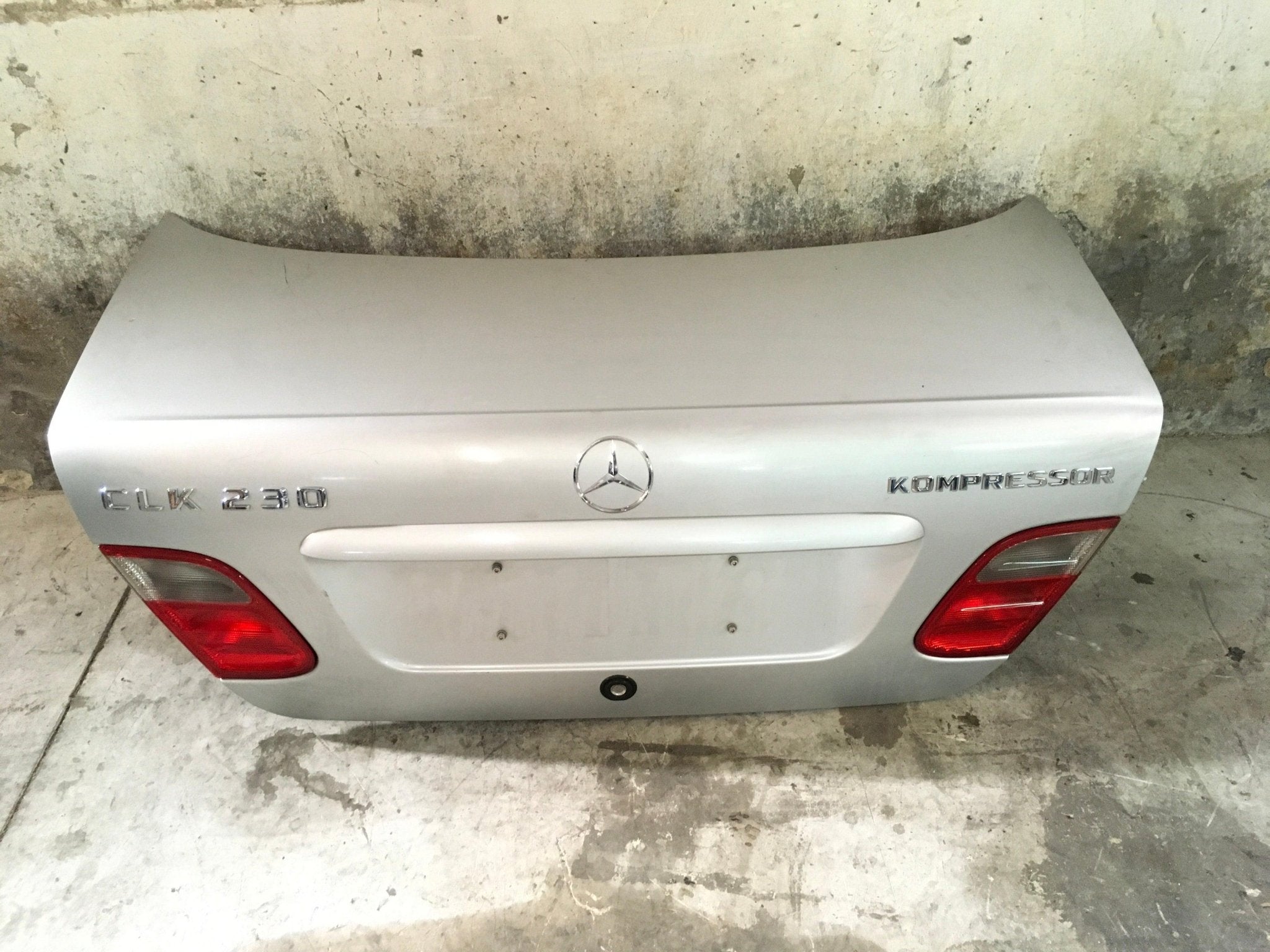 Porton Mercedes A208 Kompressor - 208750017528